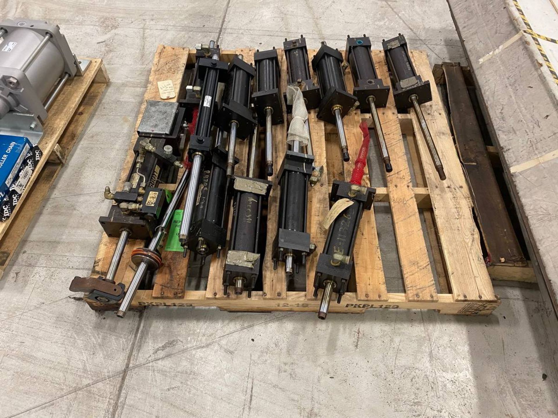 (4) Pallets Of Assorted Various Size Cylinders - Image 4 of 5