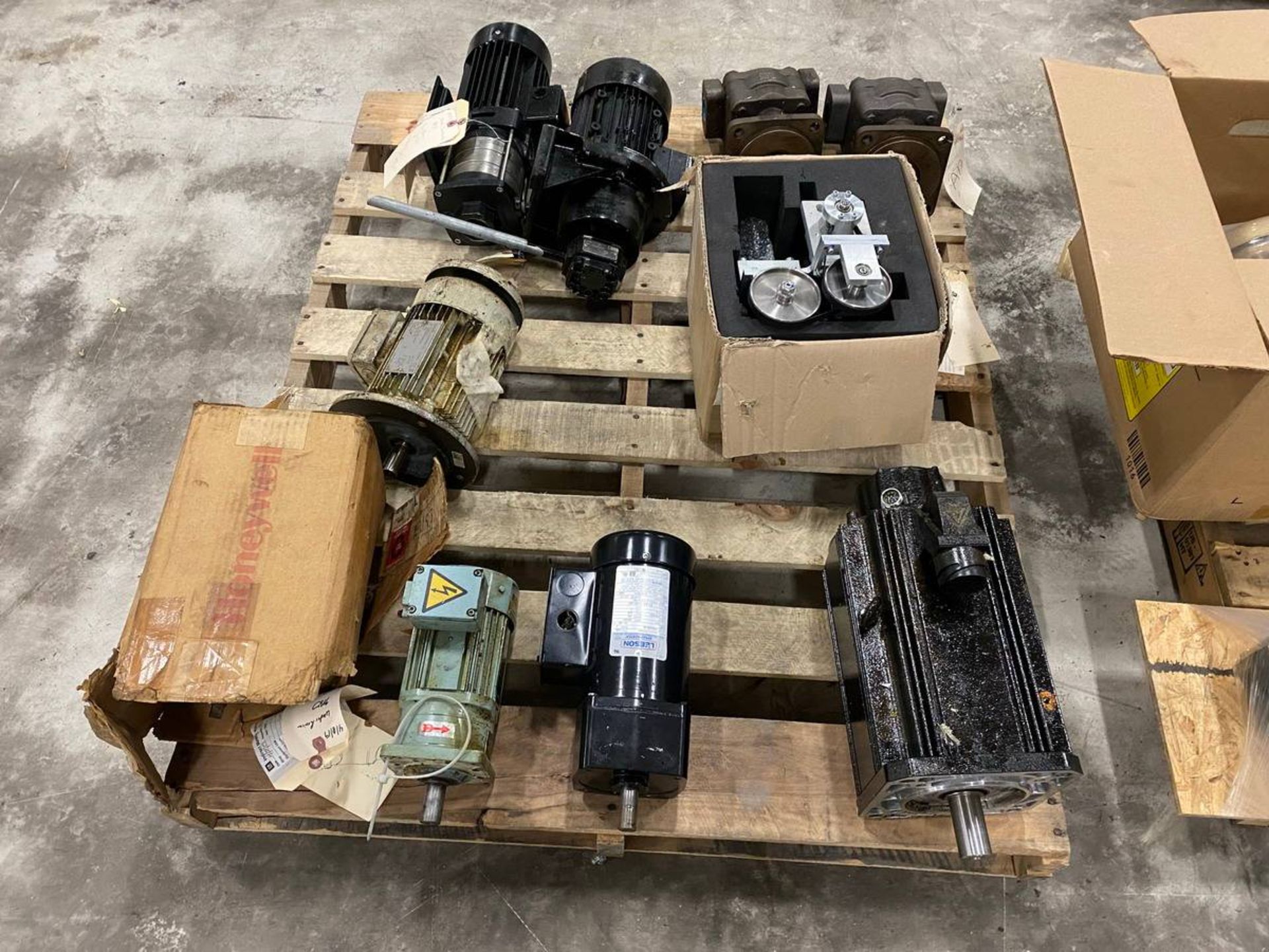 (3) Pallets Of Assorted Motors - Image 4 of 4