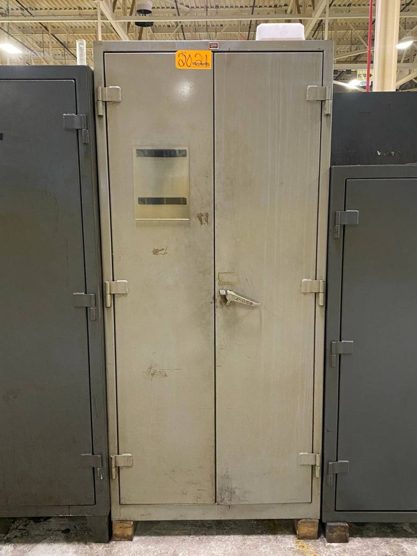 Lyon (1) Heavy-Duty 2-Doors Storage Cabinets - Image 3 of 3