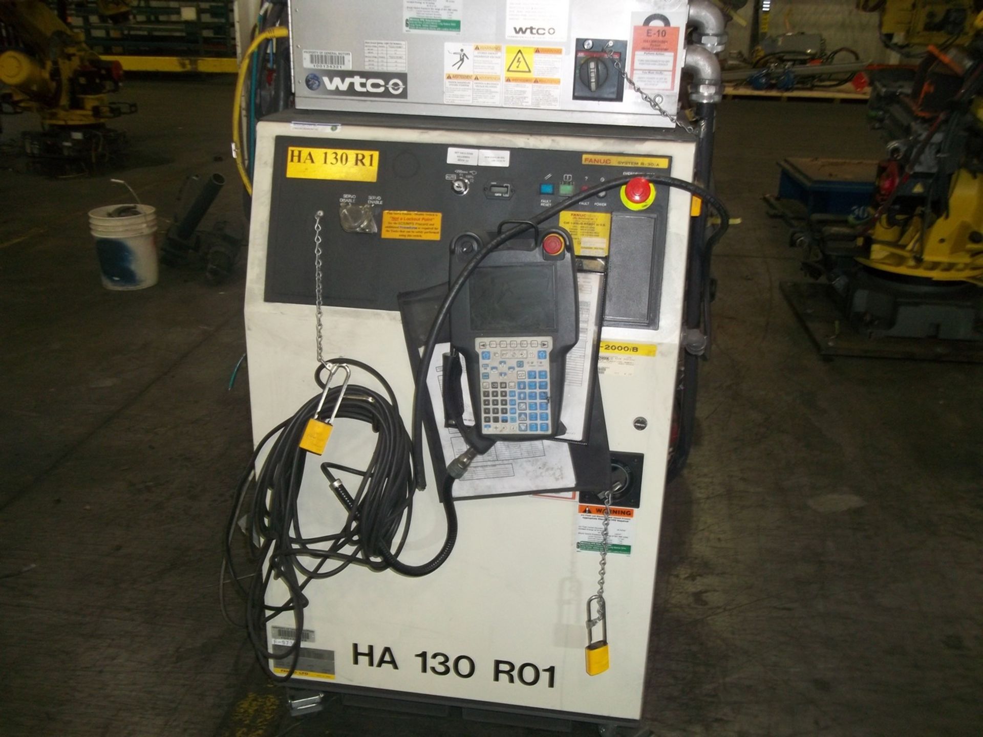 Fanuc R2000ia-210F Robot - Image 2 of 5