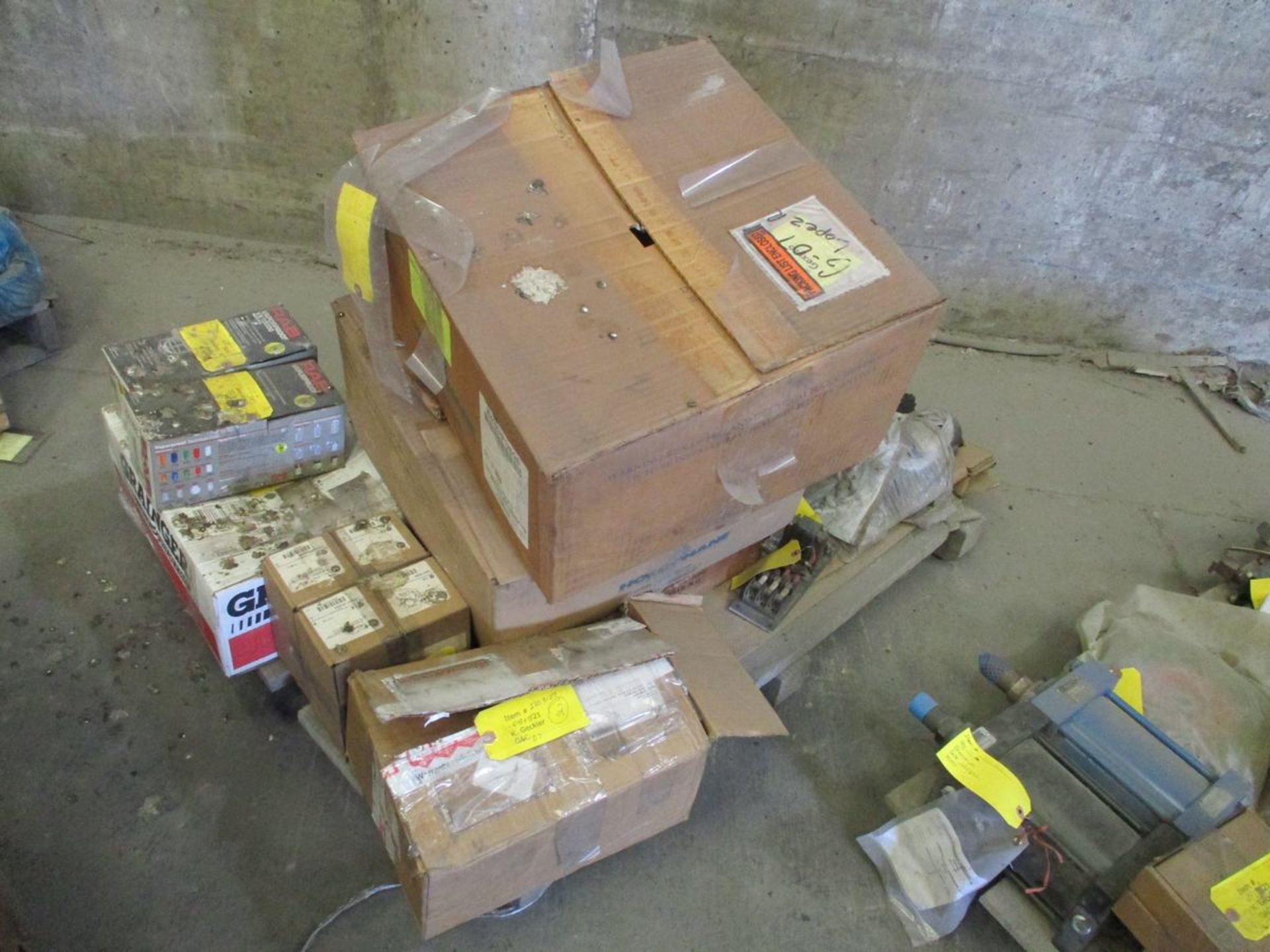 Lot of (3) Pallets of MRO/Crane Parts - Image 6 of 6