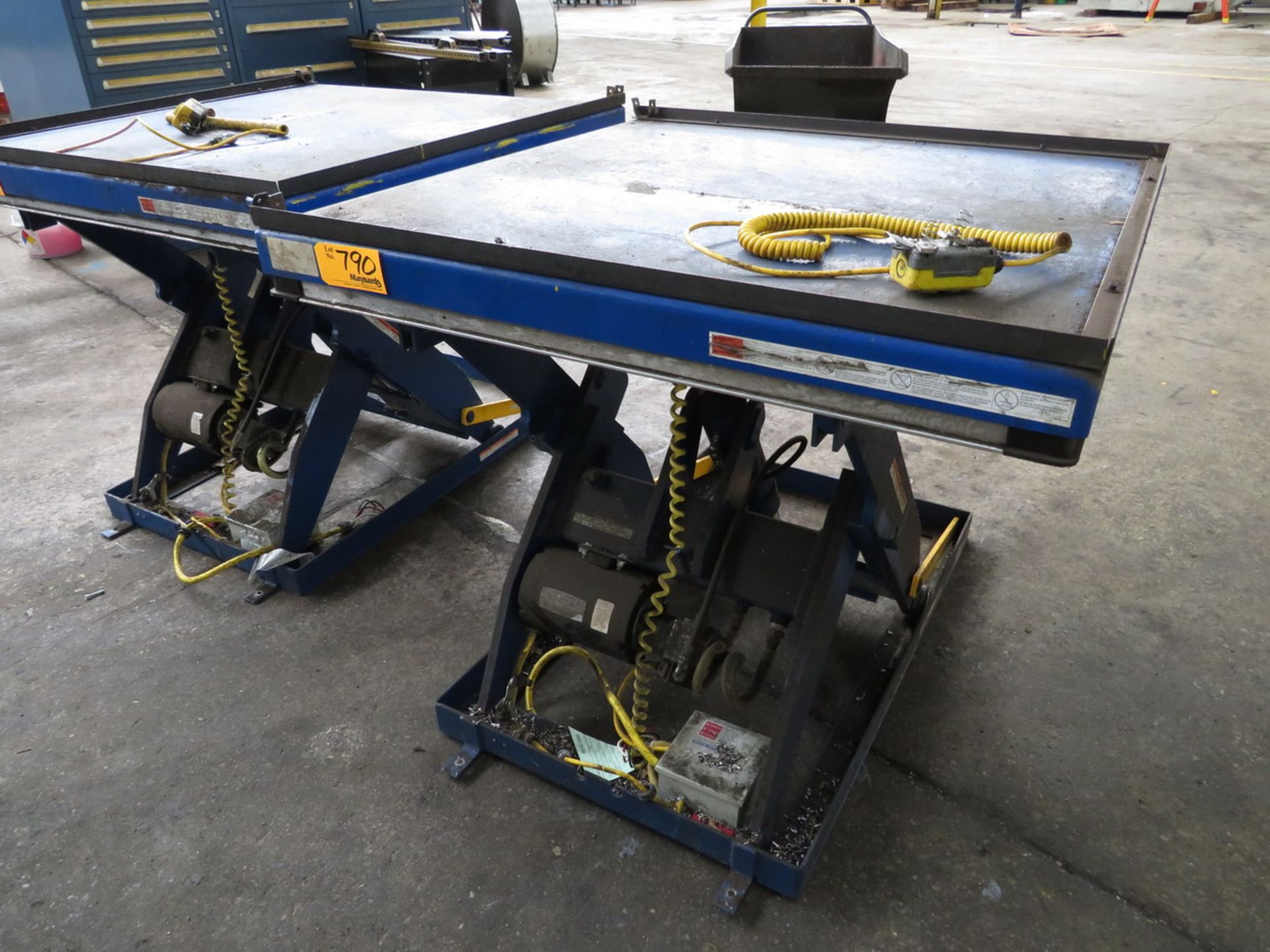 2016 EHLT-4848-3-43 3,000Lb. Hydraulic Lift Table