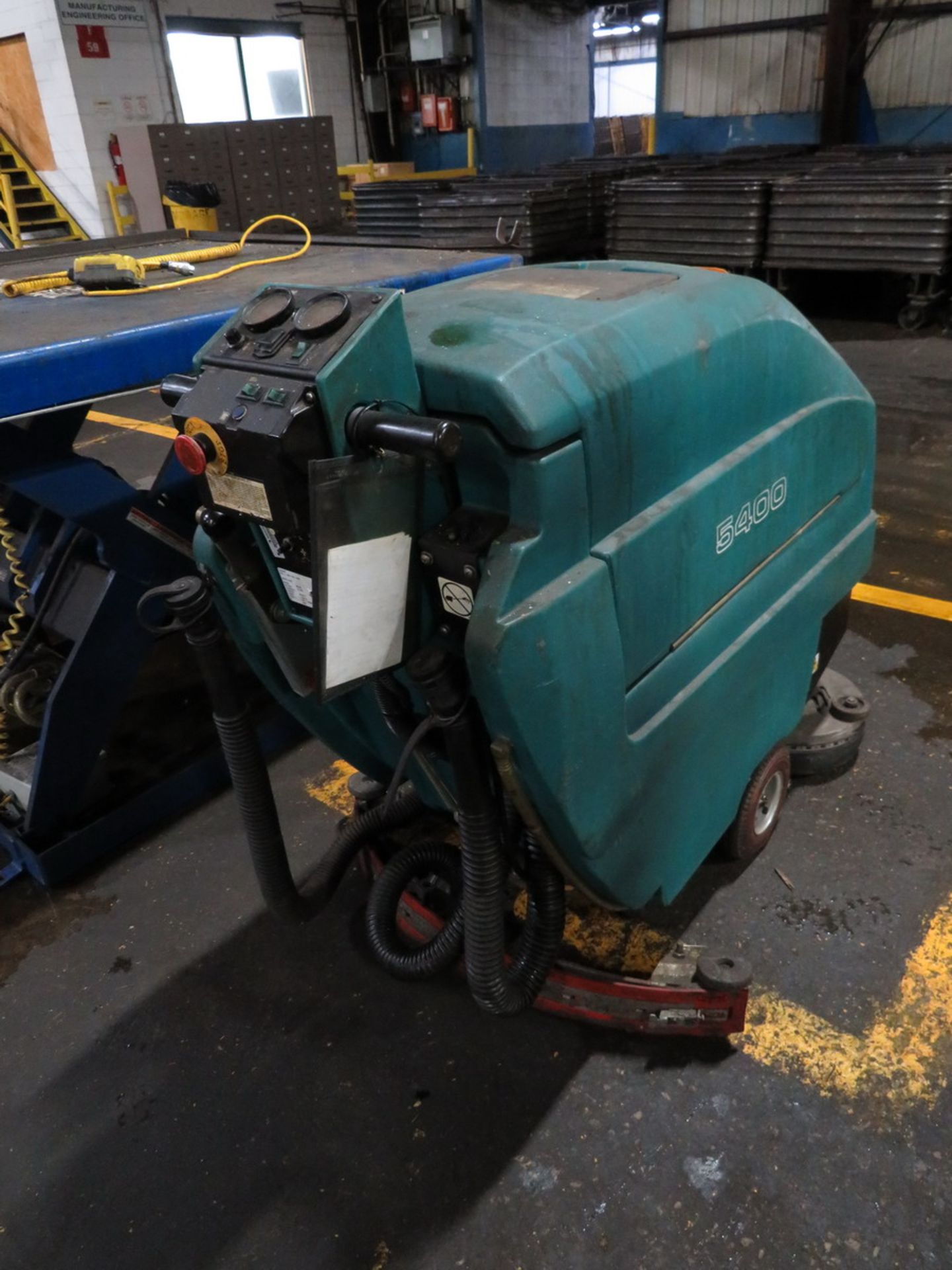 Tennant M5400 24V Electric Walk-Behind Floor Scrubber - Image 2 of 4