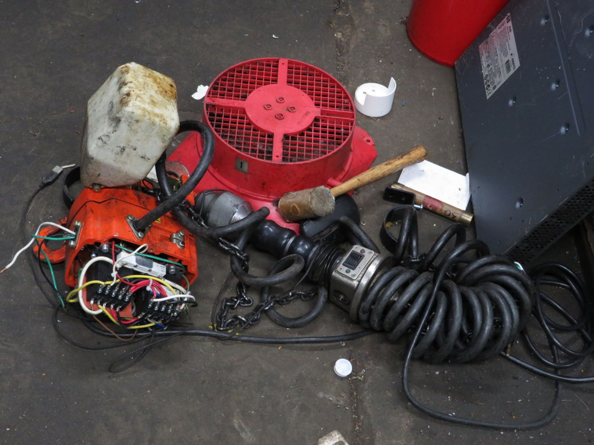 Remaining Contents of Electrical Spares Room - Image 41 of 45