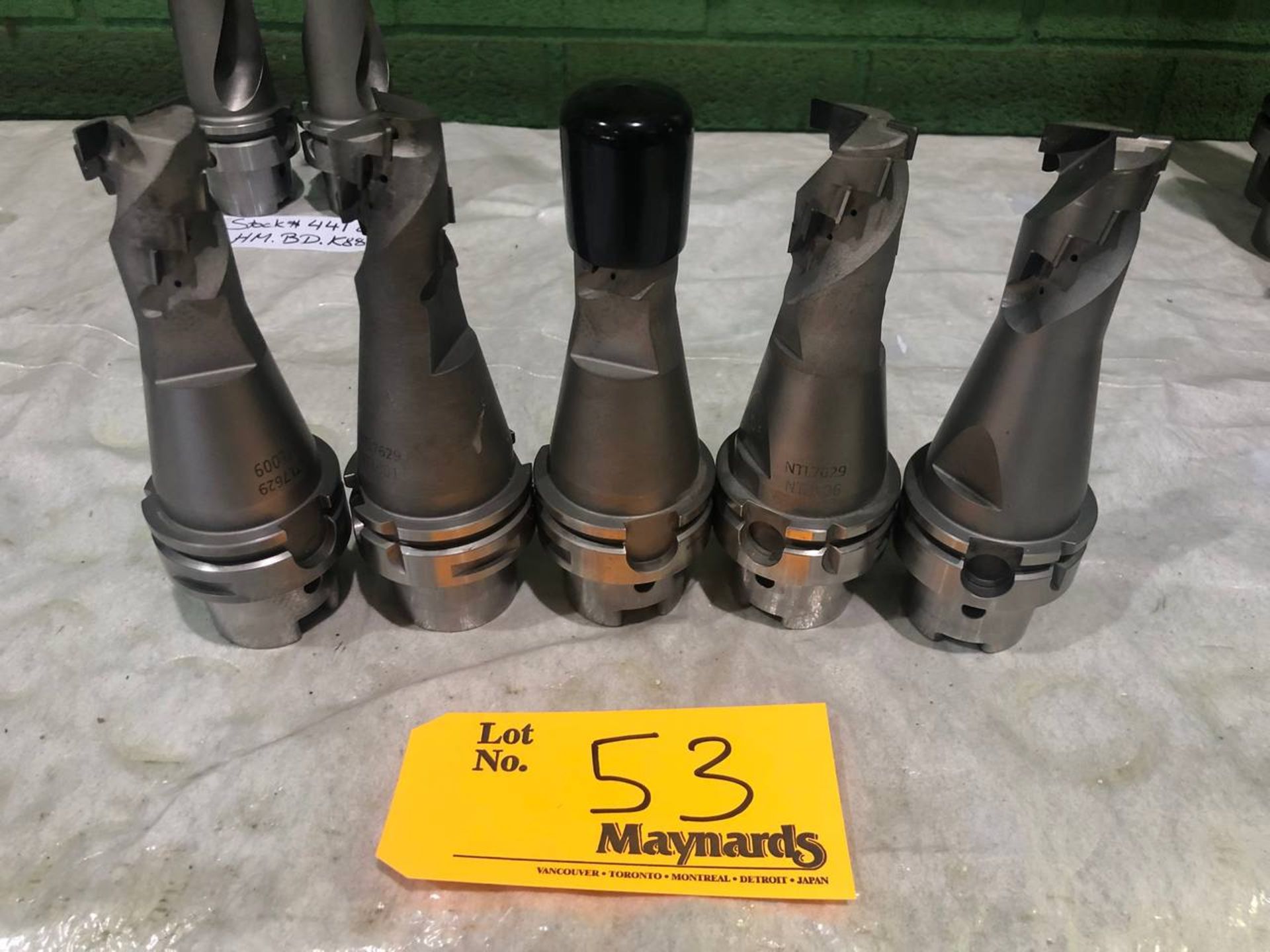 (5) Kennametal HSK63A 60668424 dia32 End Mill Tool