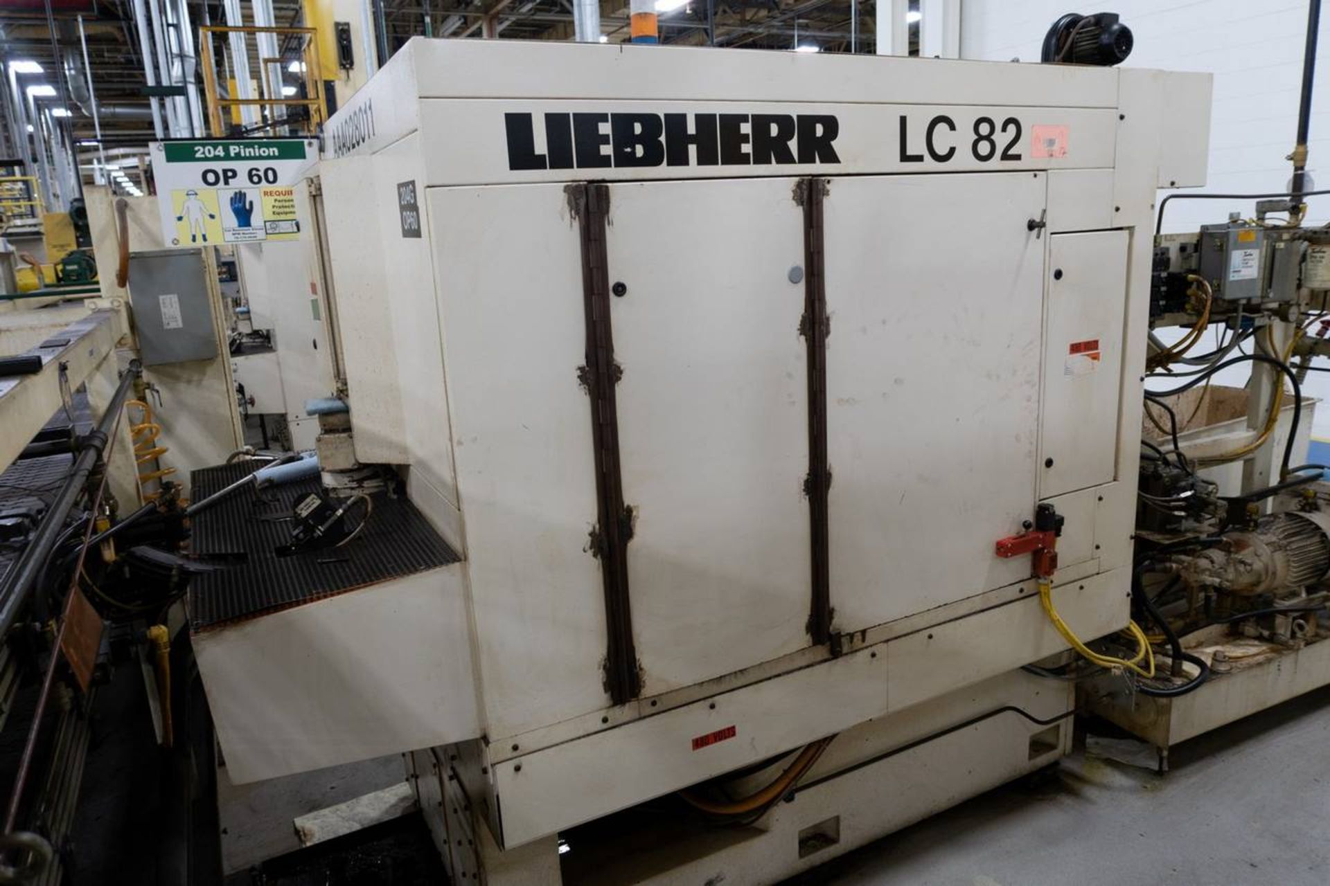 Liehberr LC82 CNC Gear Hobber - Image 8 of 8