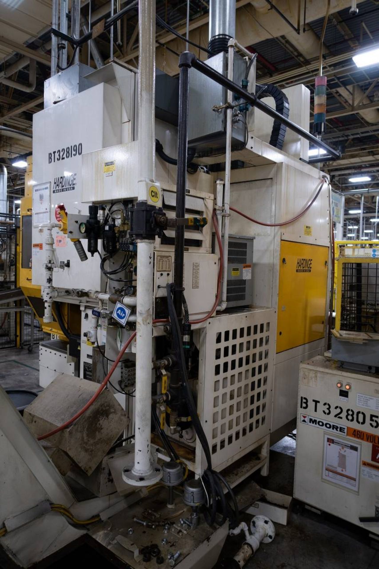 Hardinge Conquest VT-100 CNC Vertical Turning Center - Image 10 of 11