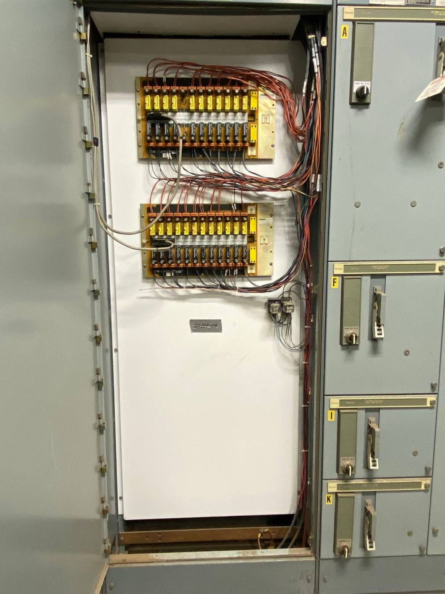 Furnas System 80 10 section double sided 67 switch, - Image 2 of 4