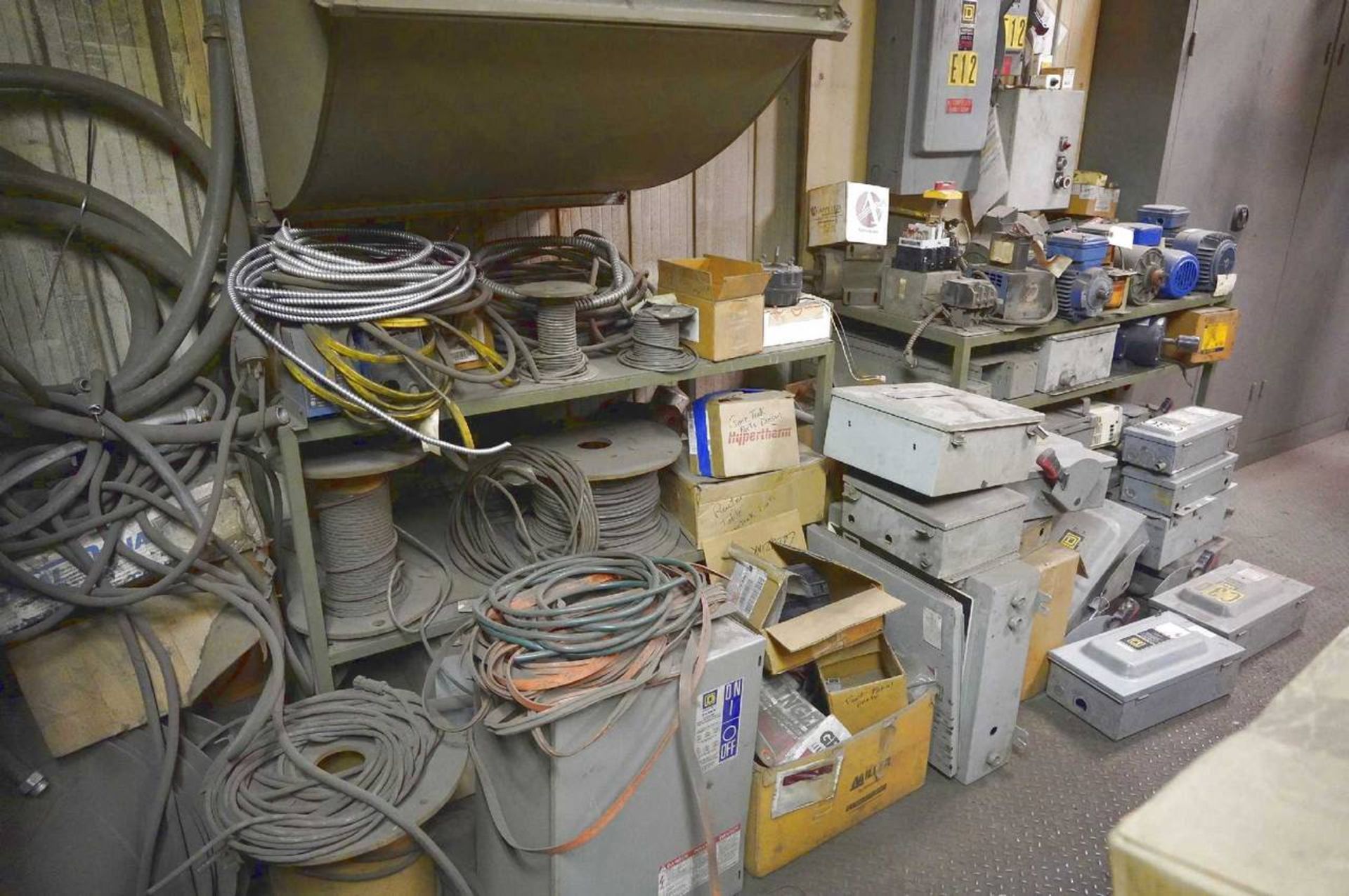 Contents of Compressor Room - Image 5 of 16