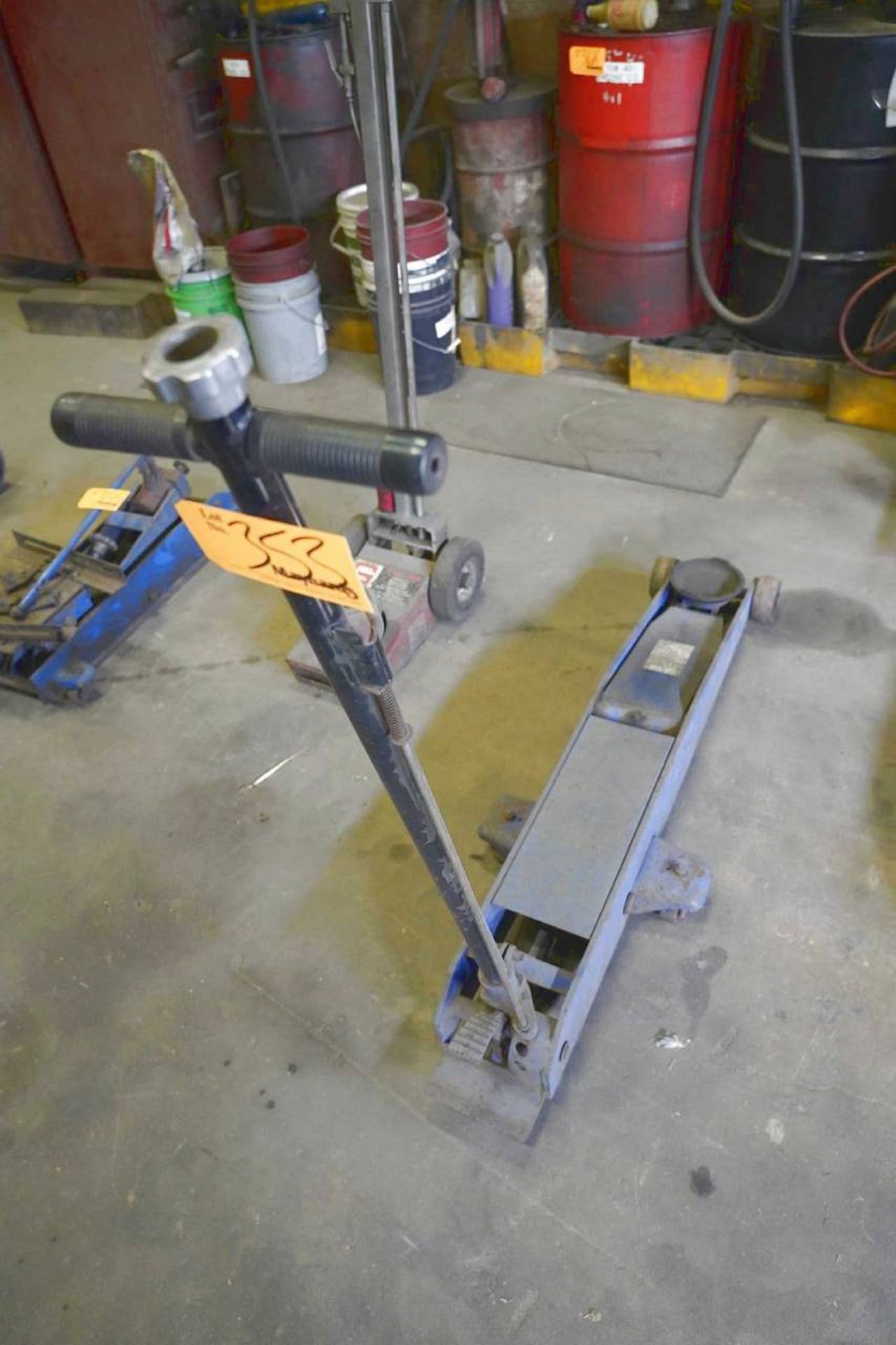 Westward 3ZC66 5 Ton Hydraulic Service Jack