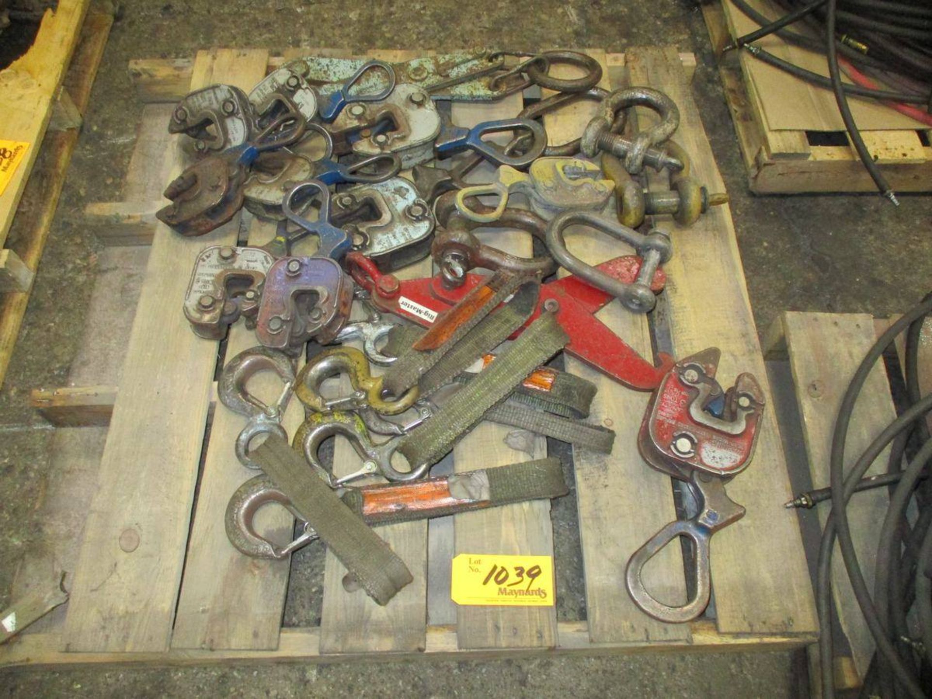 Lot of Assorted Plate Lifting Clamps