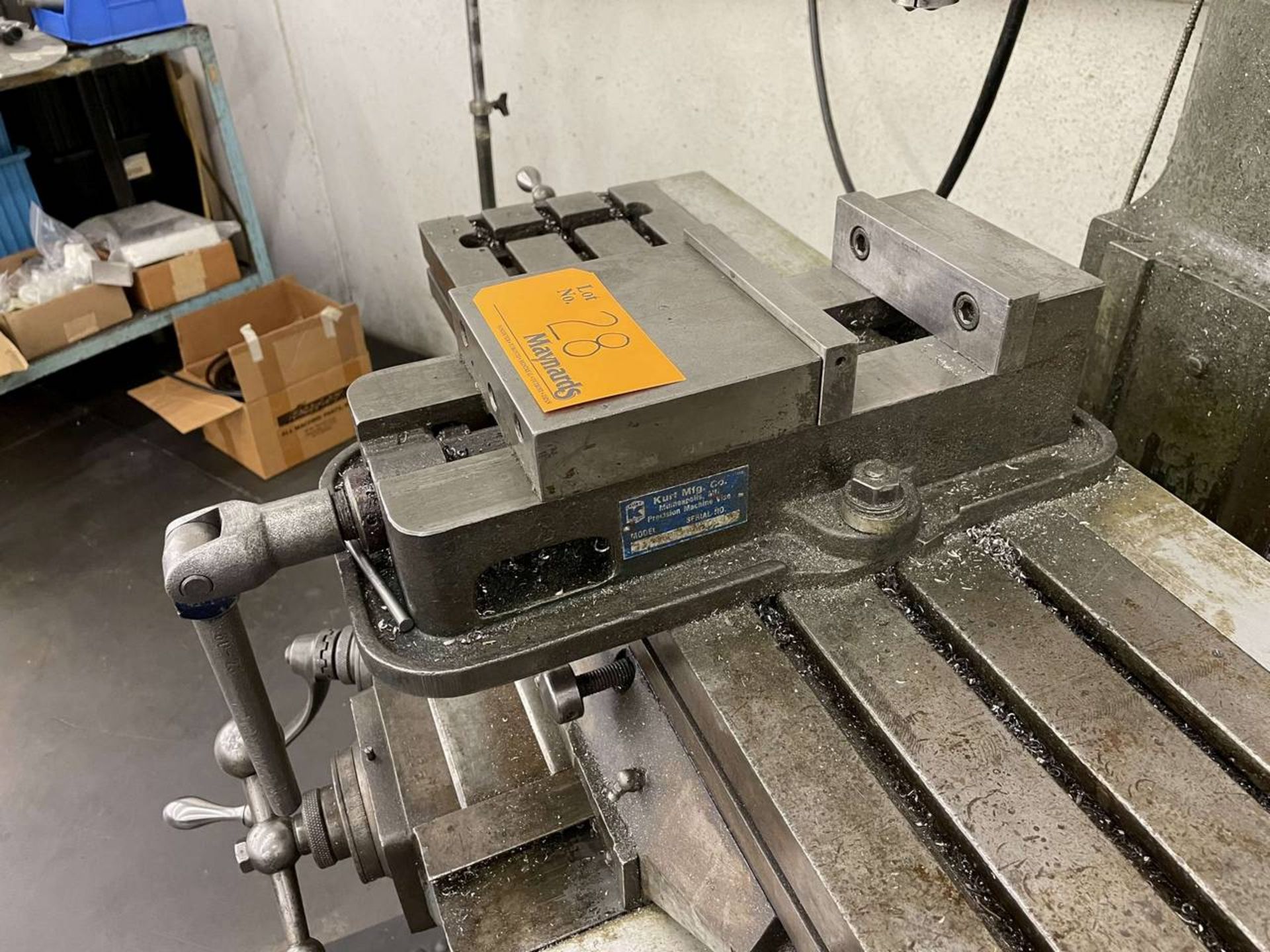 Kurt D60 6" Machine Vise