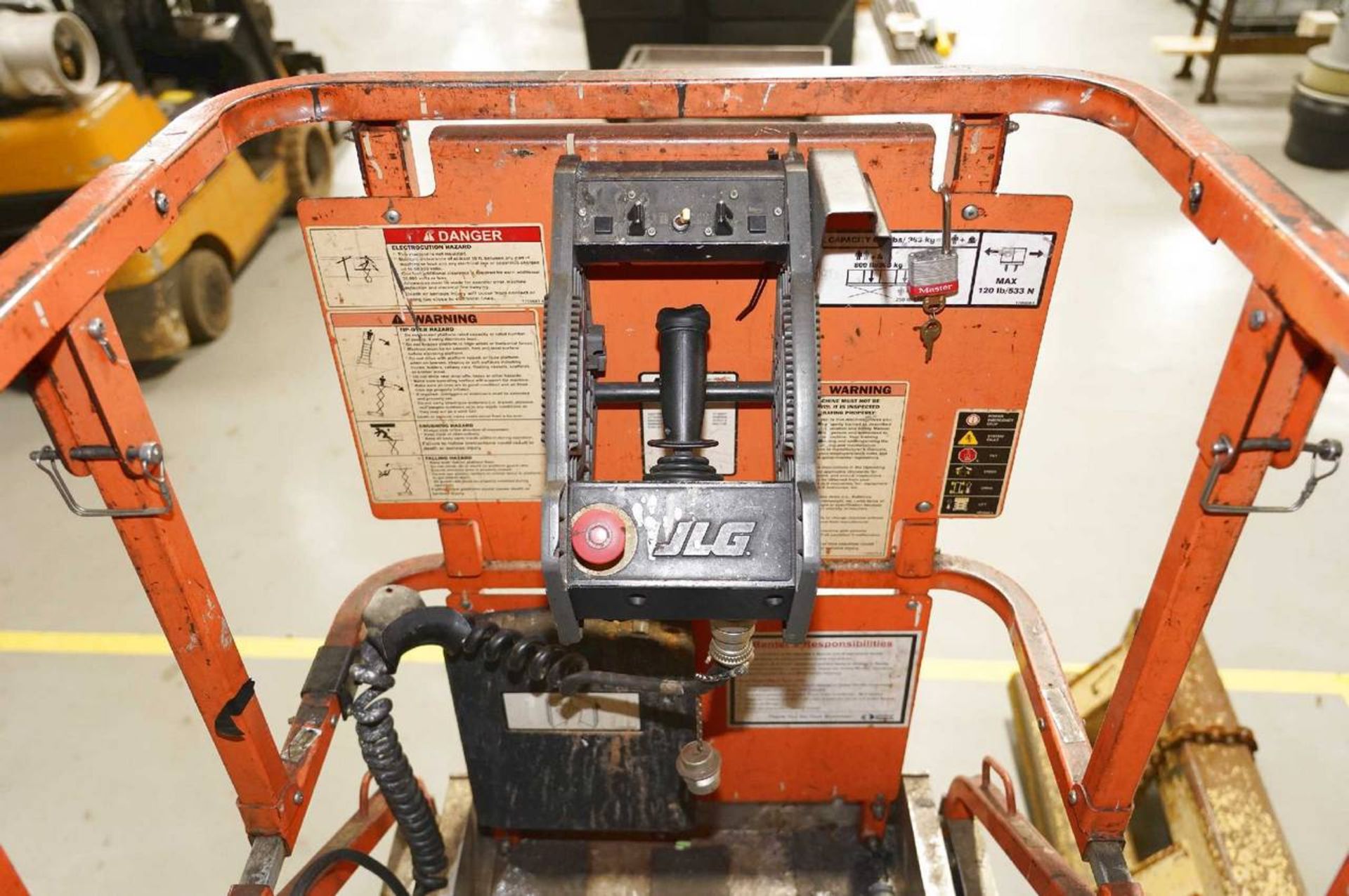 2004 JLG 2030ES Scissor Lift - Image 5 of 7