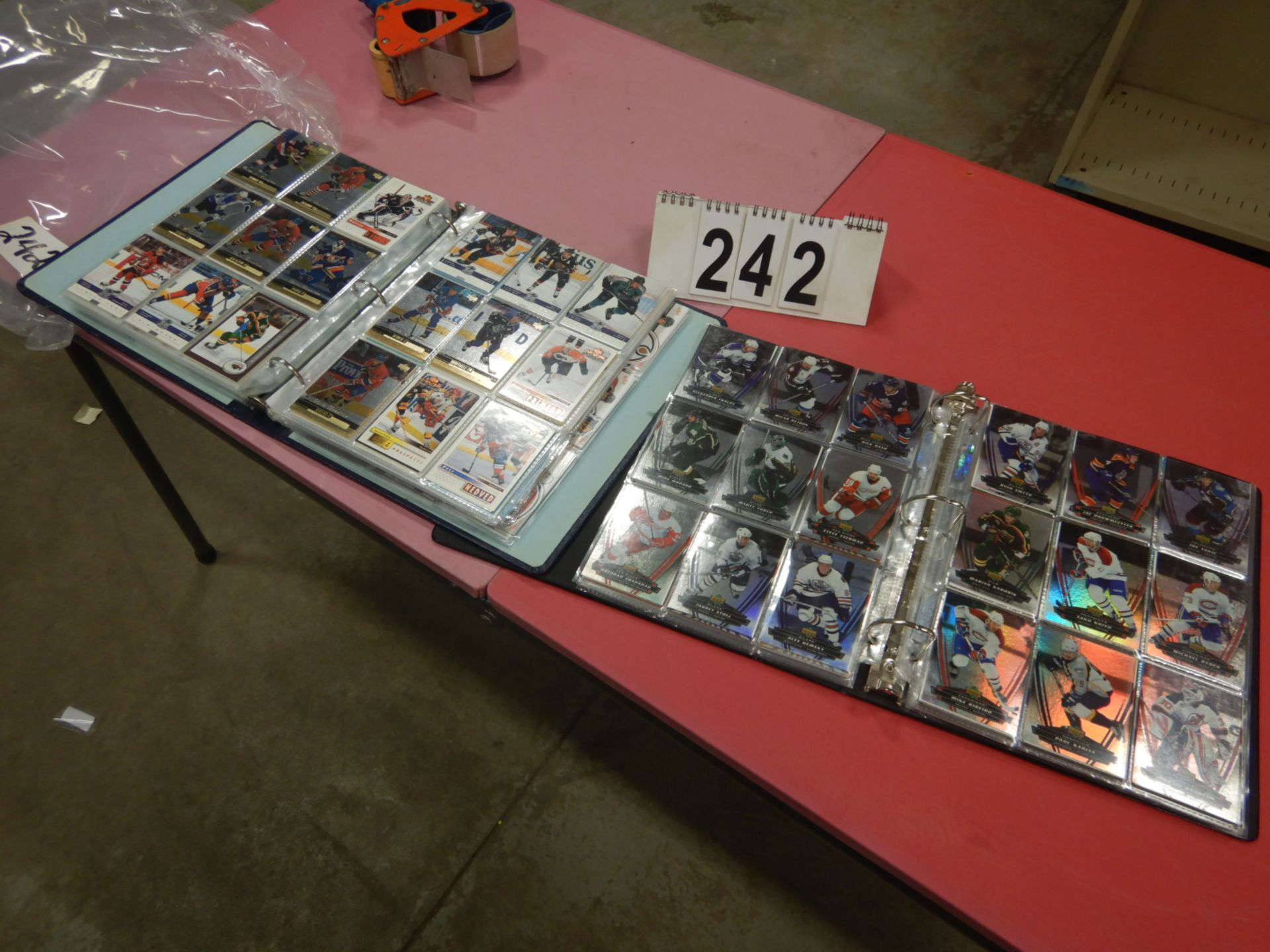 2 BINDERS OF SPORTS TRADING CARDS - B22