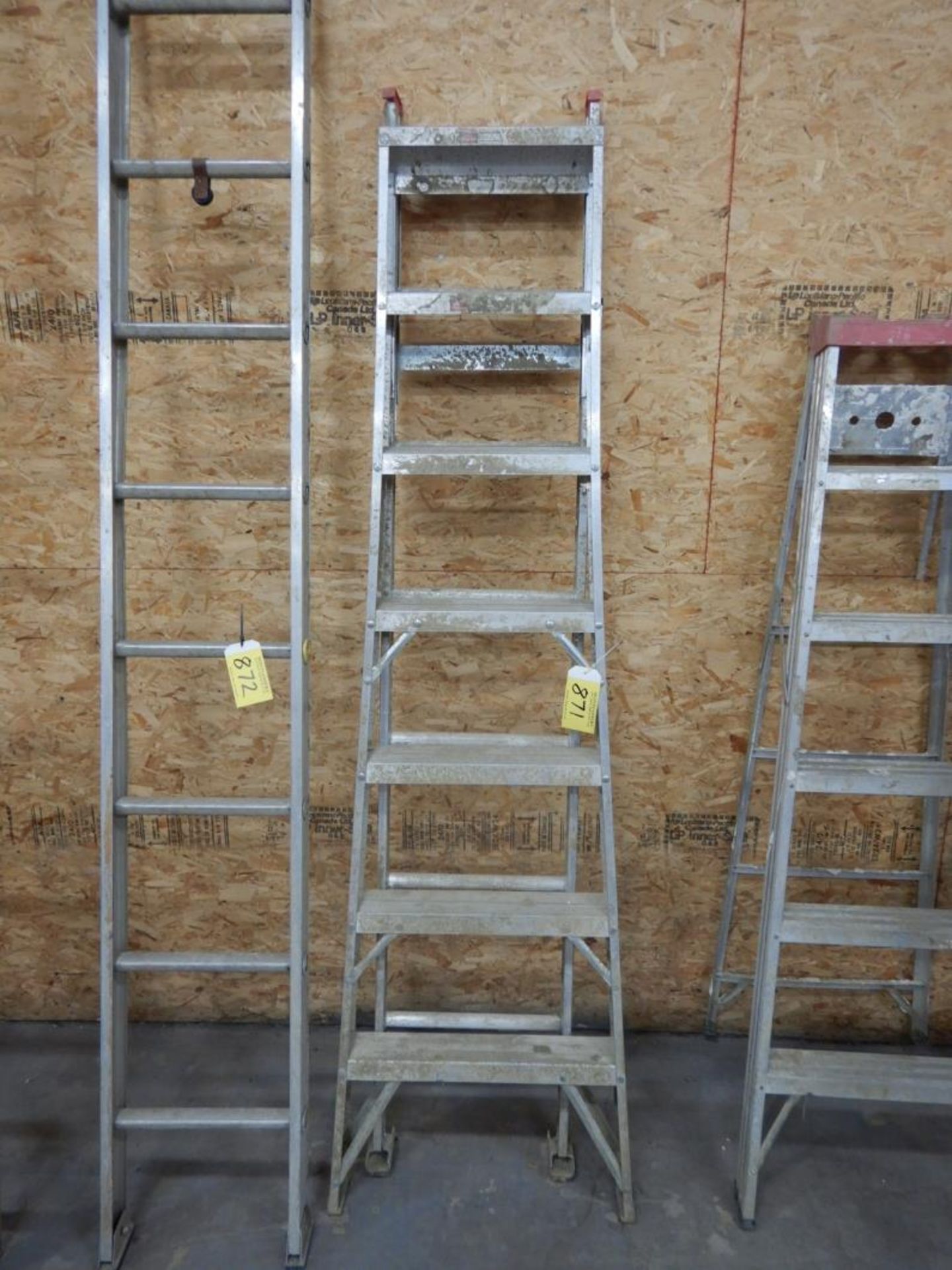 STURDY 7' MULTI-WAY ALUMINUM STEP LADDER