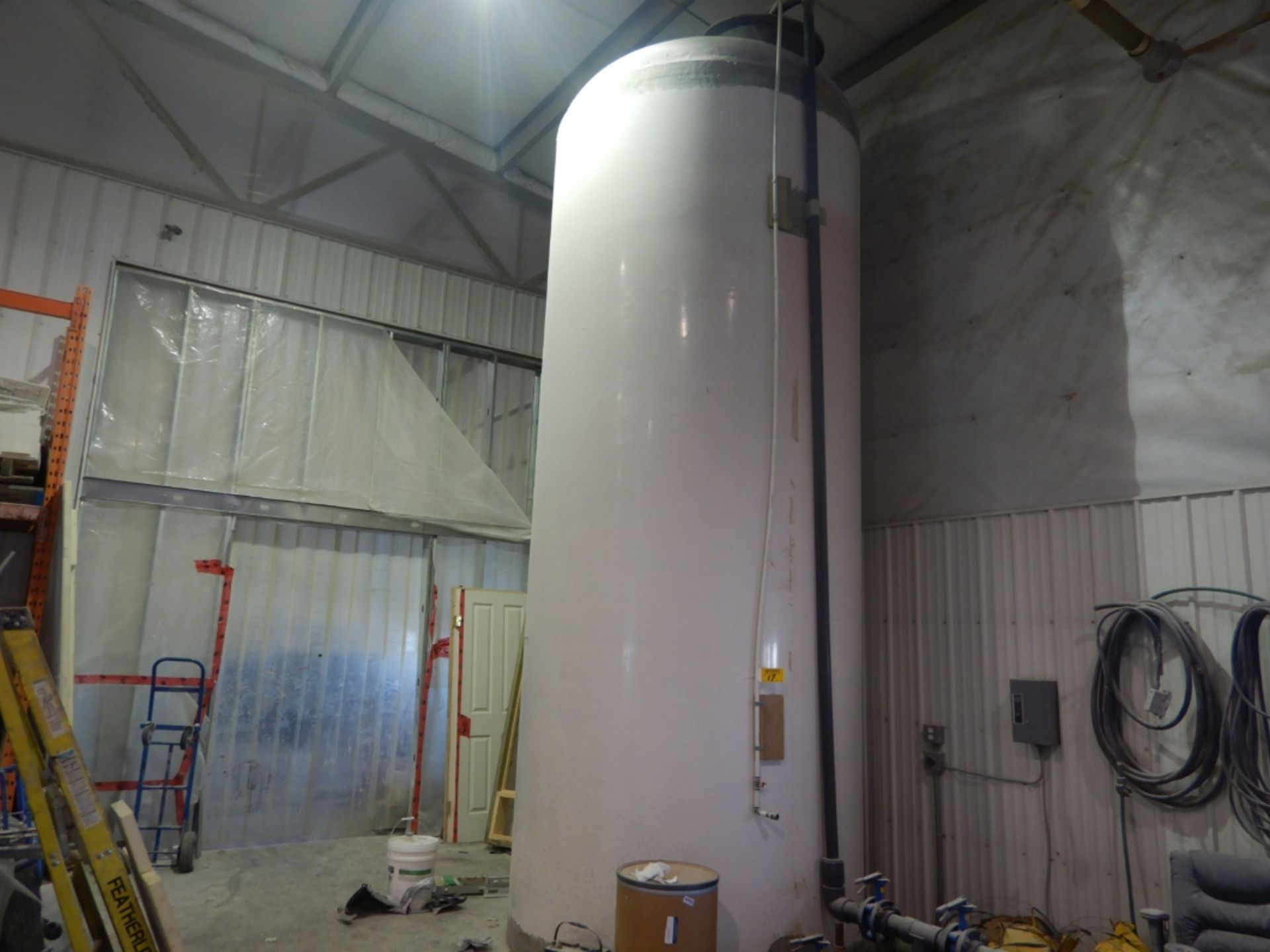 16FT X 68" CYLINDRICAL FIBERGLASS WATER TANK - 3000 GAL LOCATED IN SYLVAN LAKE, AB, CANADA & REMOVAL - Image 3 of 4