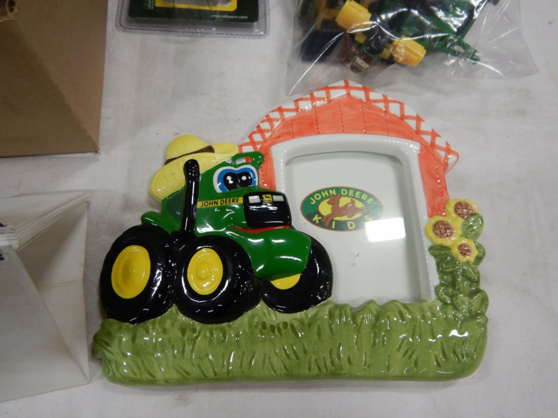 ASSORTED JOHN DEERE CHILDRENS TOYS - MINATURES, ETC. - Image 2 of 4