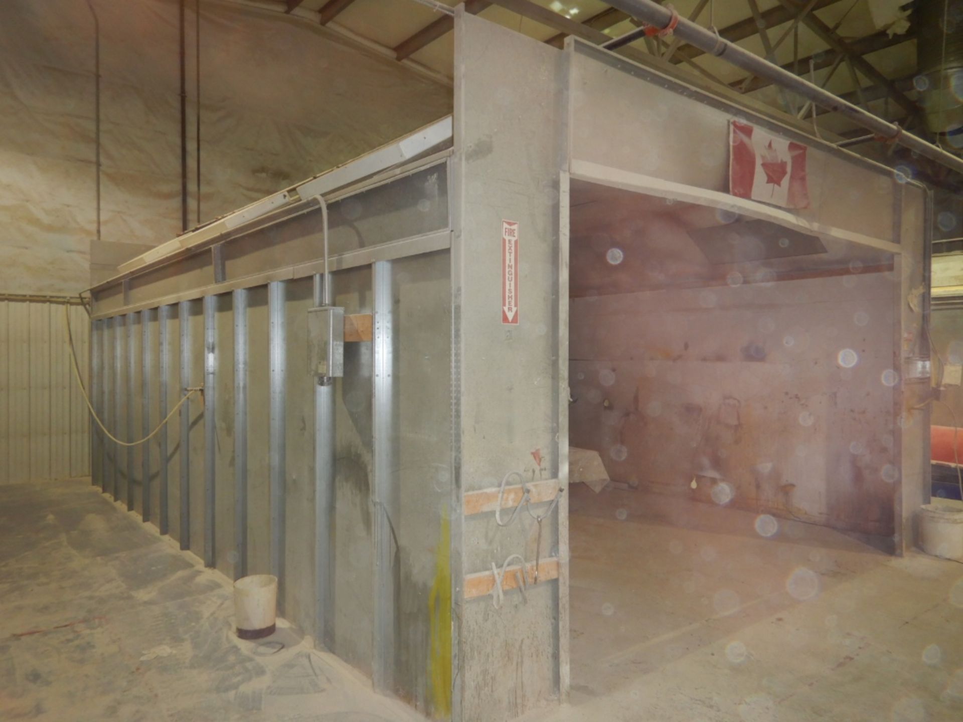 2008 CUSTOM MADE OPEN FACE SPRAY BOOTH 17'X25', LOCATED IN SYLVAN LAKE, AB, CANADA & REMOVAL IS THE - Image 2 of 4