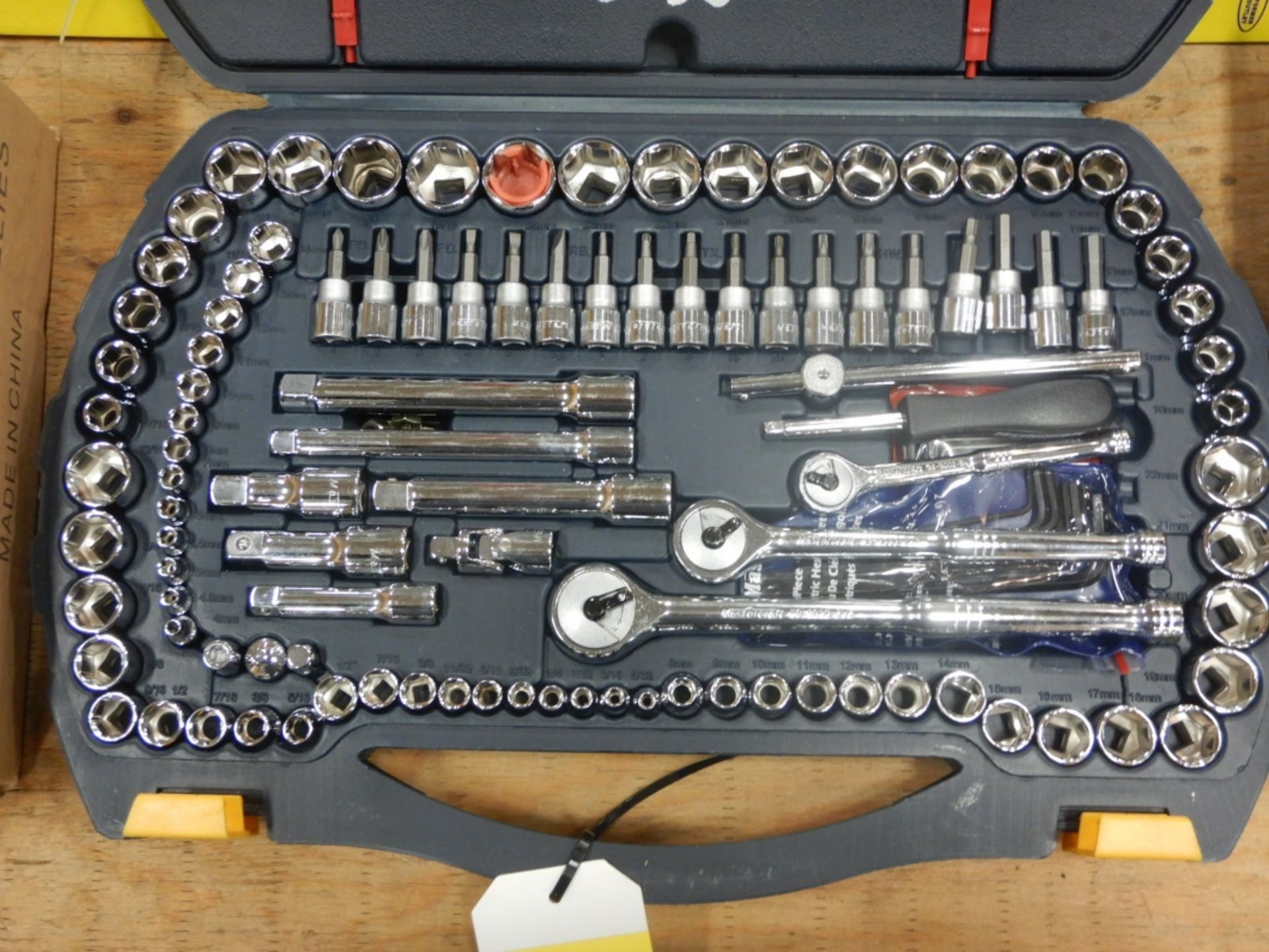 MASTERCRAFT MULTI-TOOL KIT - Image 3 of 4