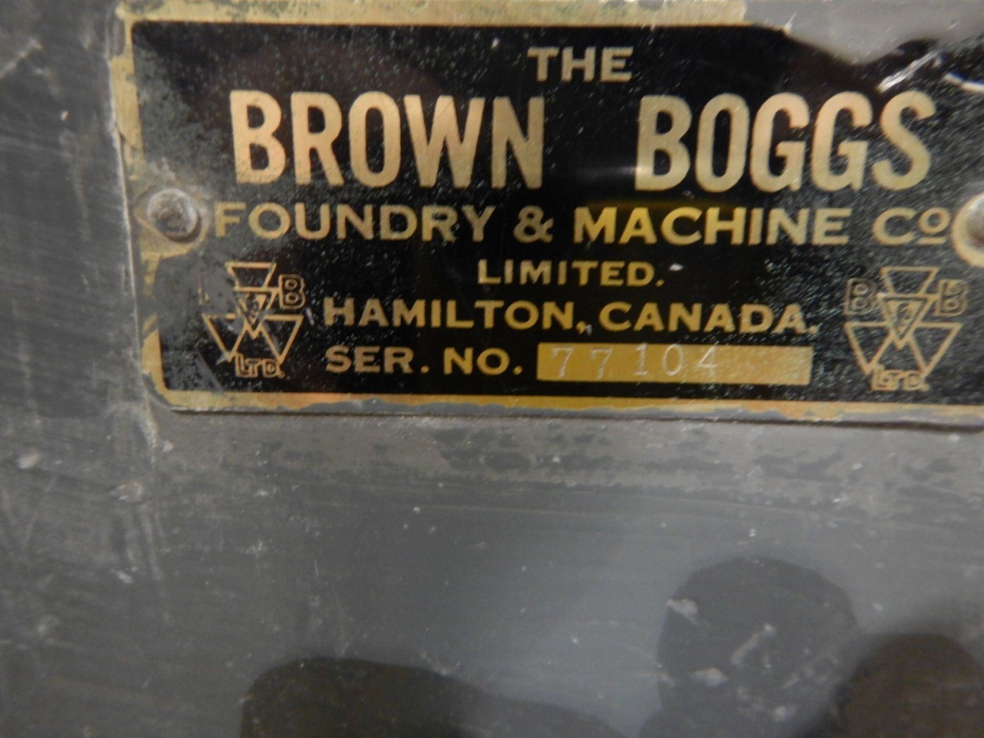 BROWN BOGGS 60 INCH PNEUMATIC 16 GAUGE METAL SHEAR LOCATED IN SYLVAN LAKE, AB, CANADA & REMOVAL IS - Image 6 of 7