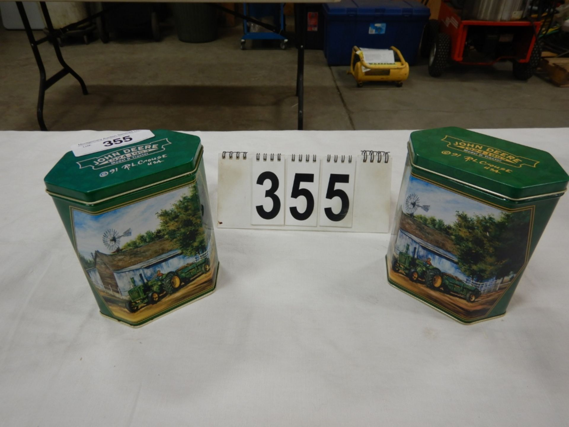 JOHN DEERE MODEL D TRACTOR TINS