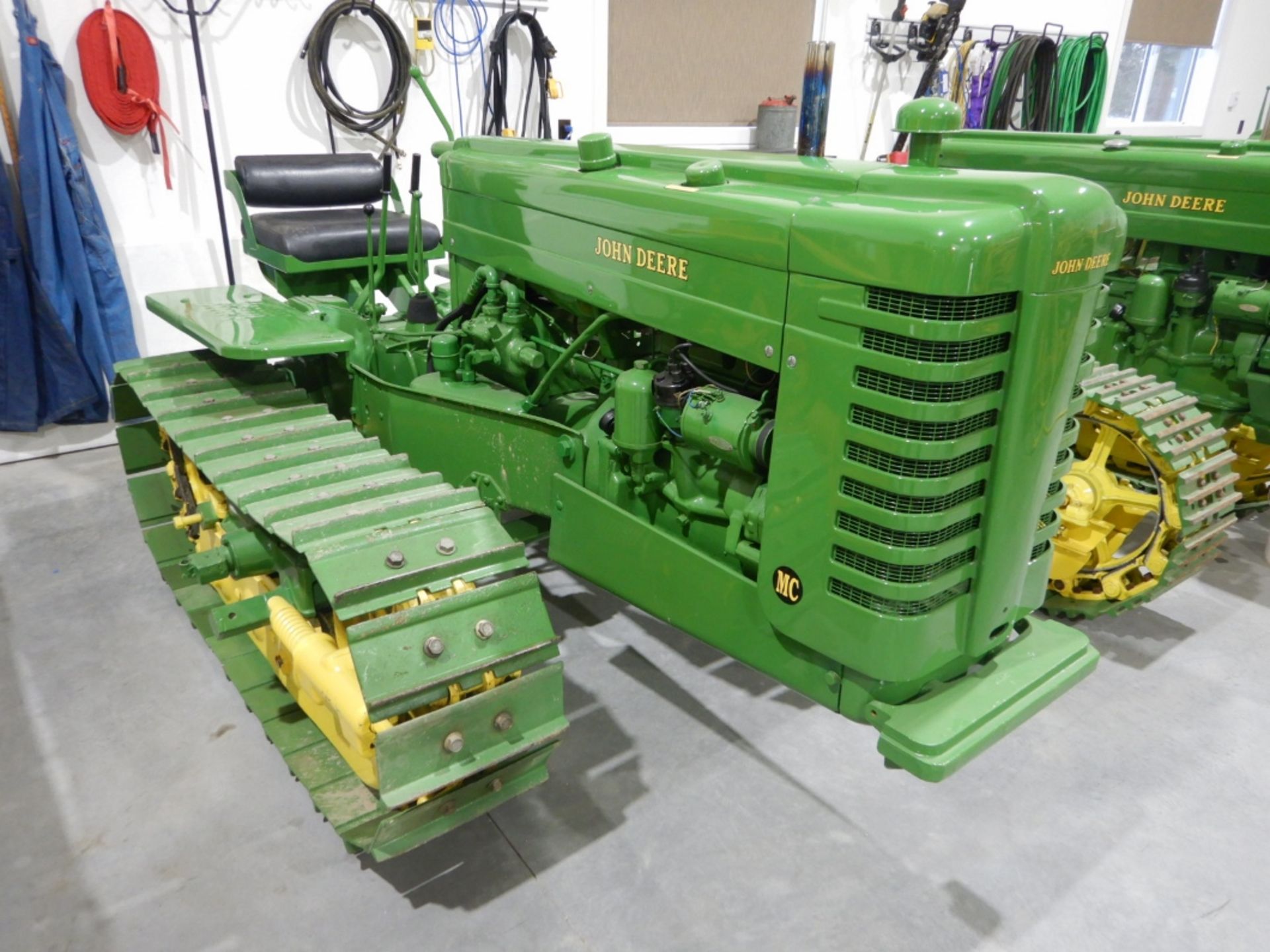 JOHN DEERE MC 1950 - VINTAGE RESTORED CRAWLER, RUNNING CONDITION, S/N 13153, DOZER & ANY EXTRA PARTS - Image 6 of 7