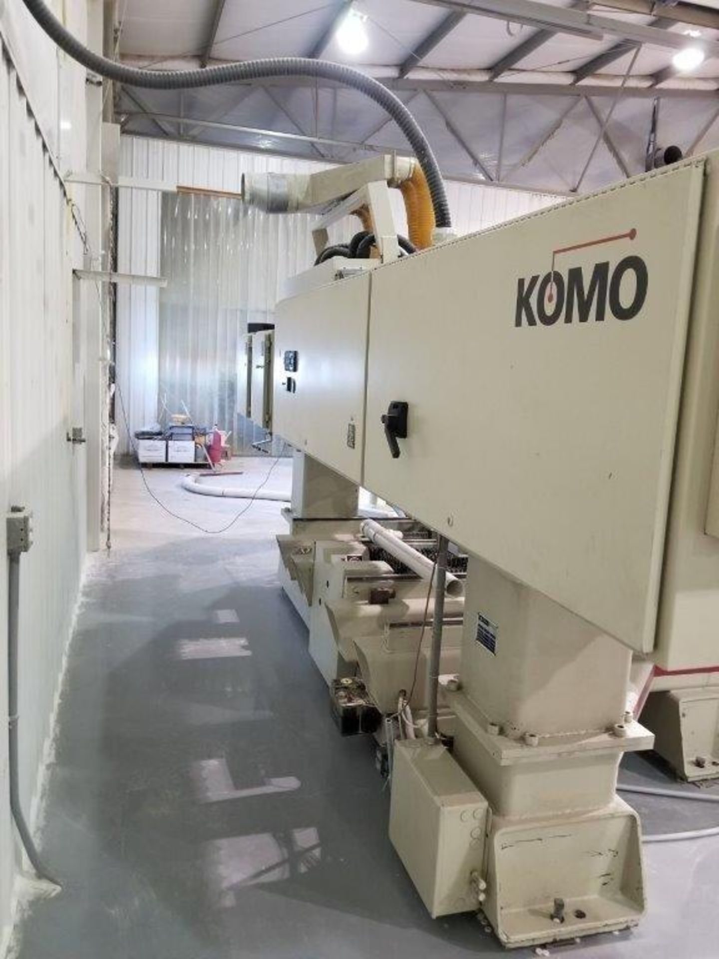 1997 KOMO VR804TT 4-HEAD CNC ROUTER TABLE W/ (2) 4FTX4FT VACUUM TABLES & PUMP, (NEEDS SOME TLC), - Image 5 of 12