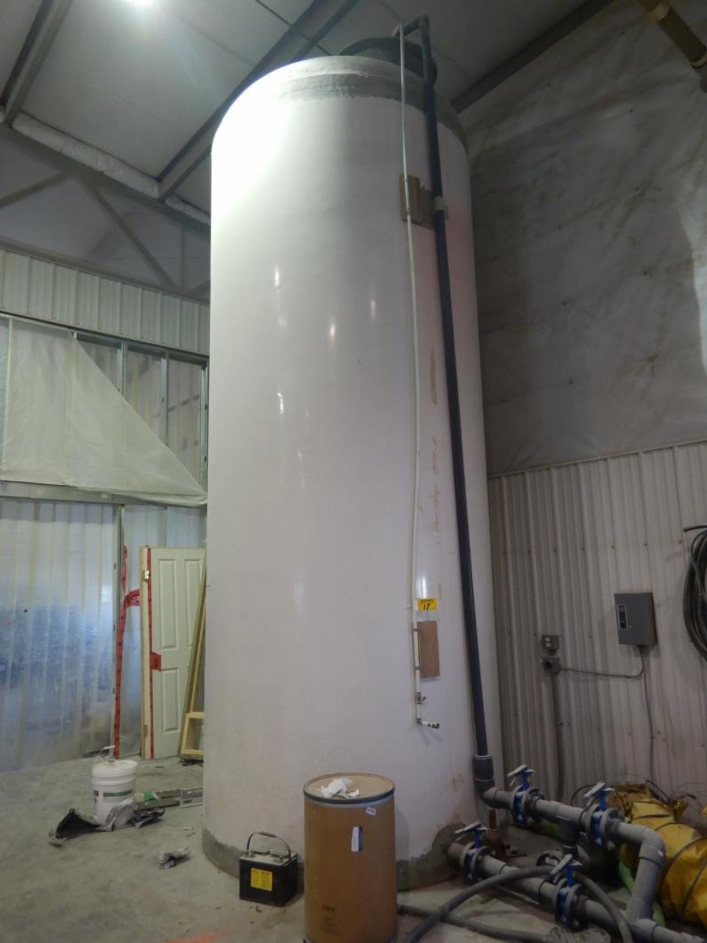 16FT X 68" CYLINDRICAL FIBERGLASS WATER TANK - 3000 GAL LOCATED IN SYLVAN LAKE, AB, CANADA & REMOVAL - Image 2 of 4