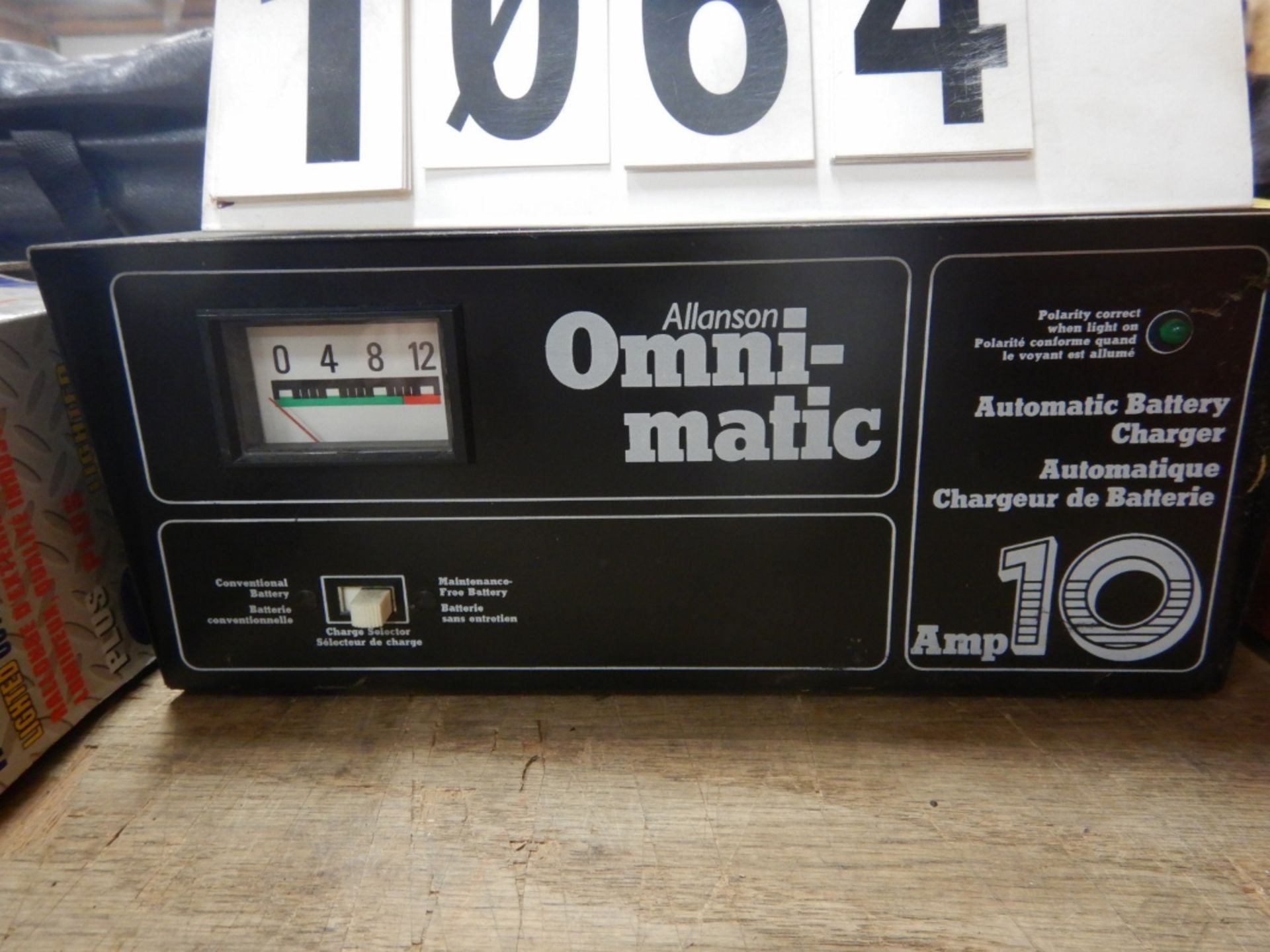 OMNI-MATIC AUTOMATIC BATTERY CHARGER - 10 AMP - Image 2 of 2