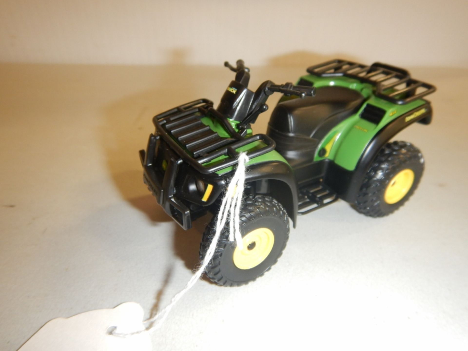 JOHN DEERE DIE CAST BUCK 500 ATV BY ERTL S/N 126YW