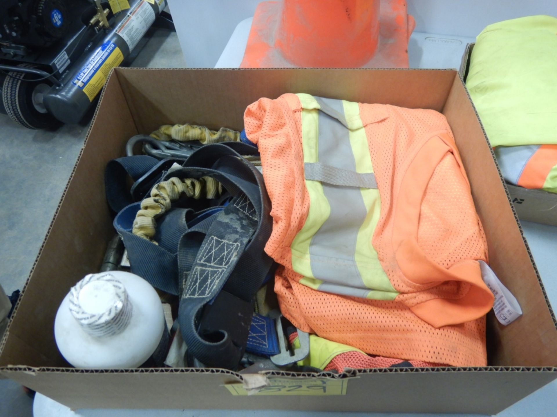 L/O SAFETY SUPPLIES, PYLONS, HARDHAT, HARNESS, VESTS, ETC. - Image 3 of 3