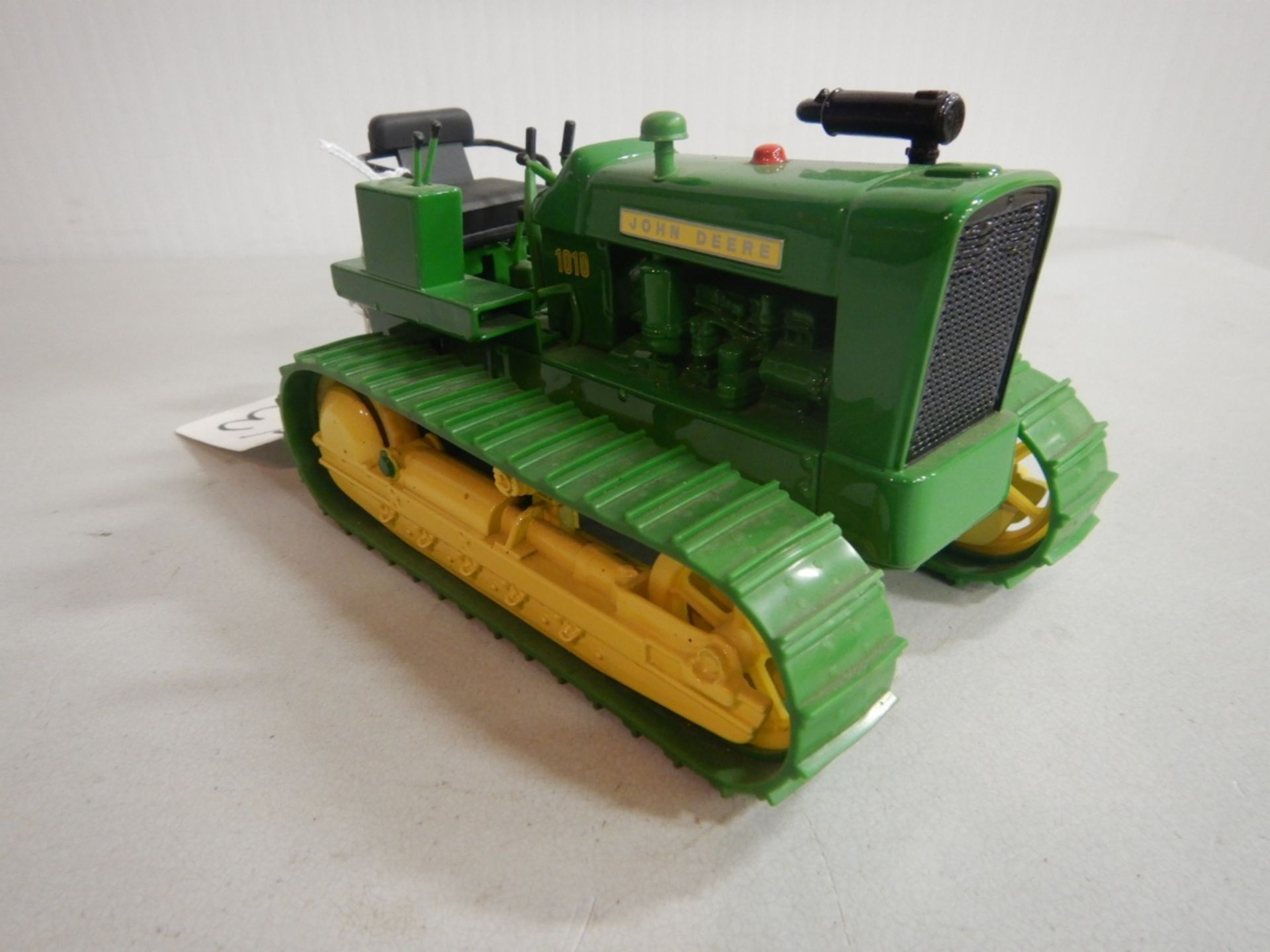 JOHN DEERE 1010 CRAWLER DIE CAST TRACTOR S/N 2211SS