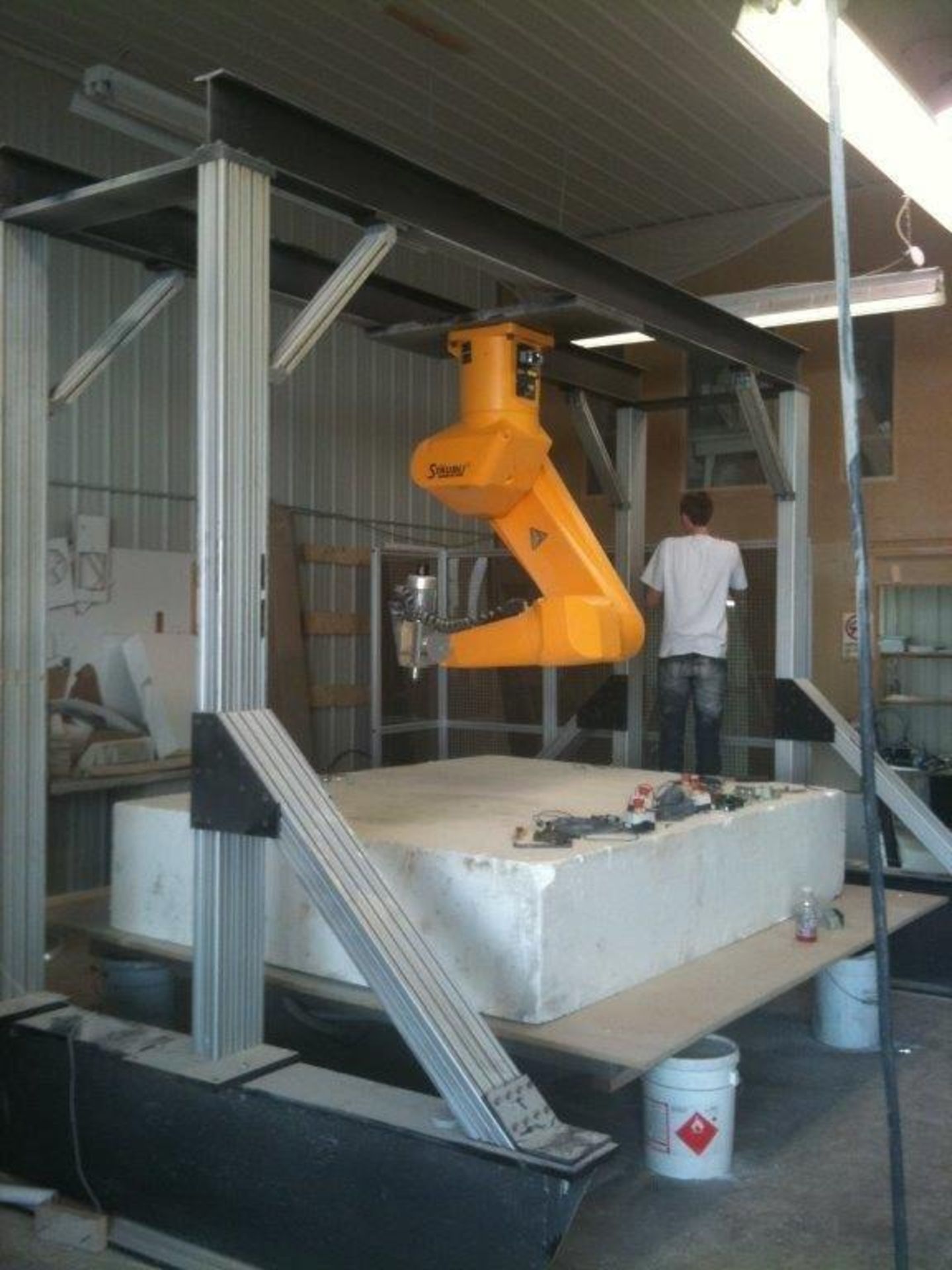 2007 STAUBLI RX160 ROBOTIC ARM W/ GANTRY S/N F06/548DA1/A/01, NEW TEACH PENDANT, CS8 CONTROLLER, - Image 2 of 5