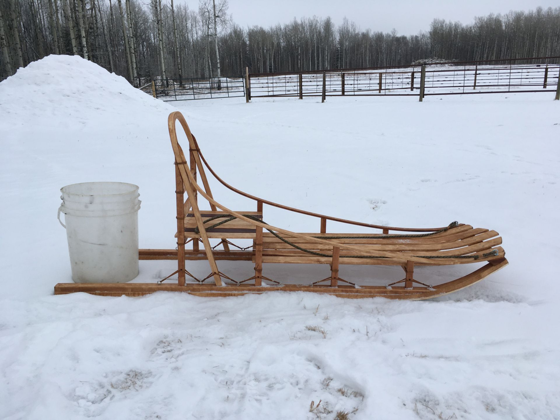 6 FOOT HANDCRAFTED SLED This sled is multi useful! It is a dog sled, but can be used for other - Image 2 of 2