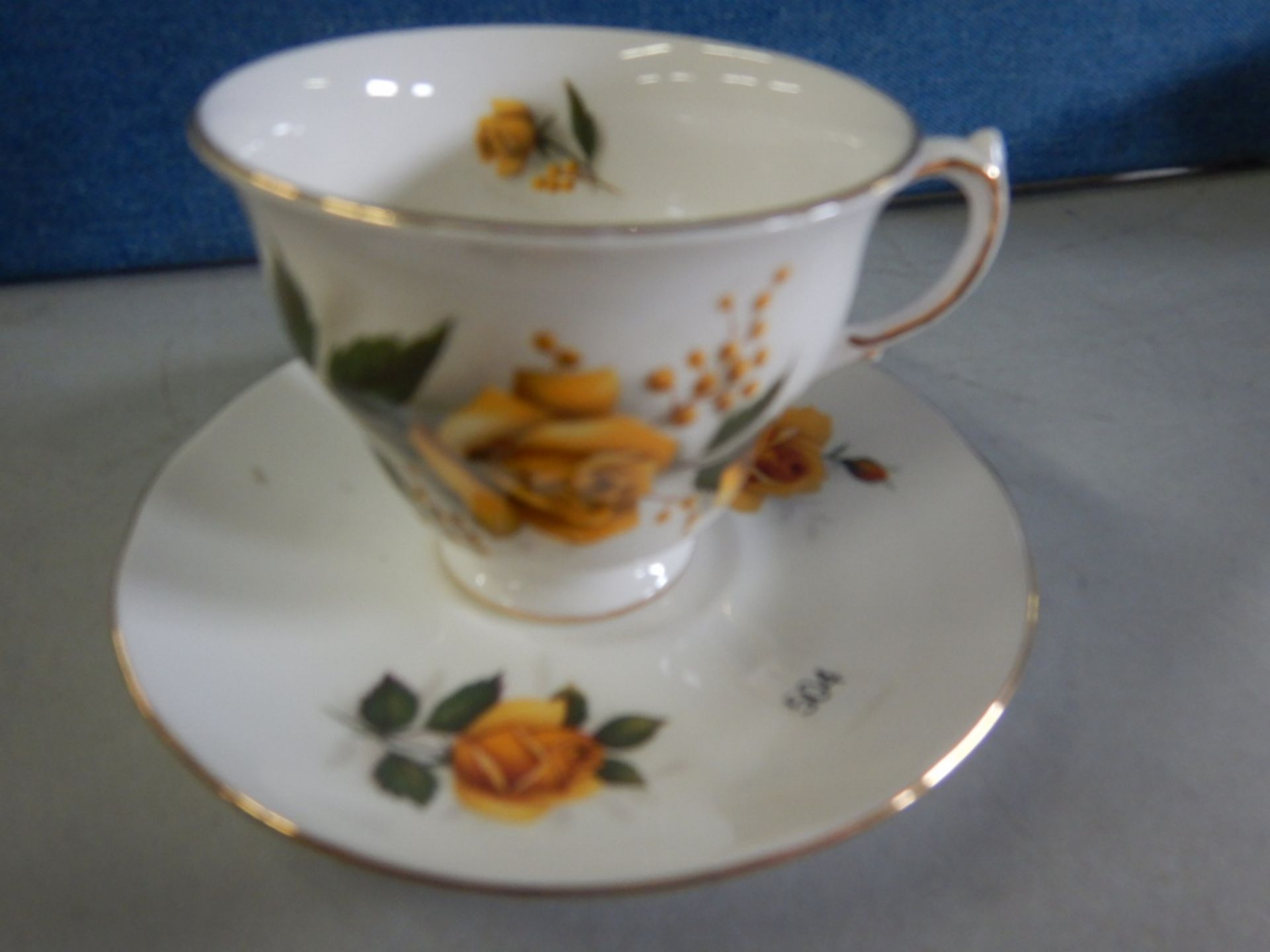 ANTIQUE TEACUPS & SAUCERS - MADE IN ENGLAND - LOT OF 7 - BONE CHINA #8273 - YELLOW FLOWERS, # - Image 19 of 33