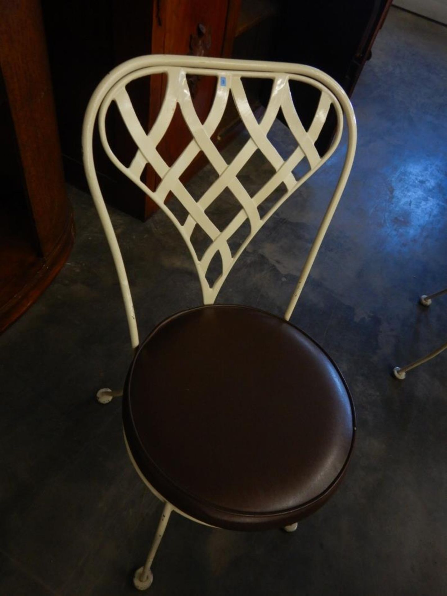 ANTIQUE STONE BISTRO TABLE & CHAIRS (4) - CHOCOLATE PADDED VINYL SEAT - Image 5 of 7