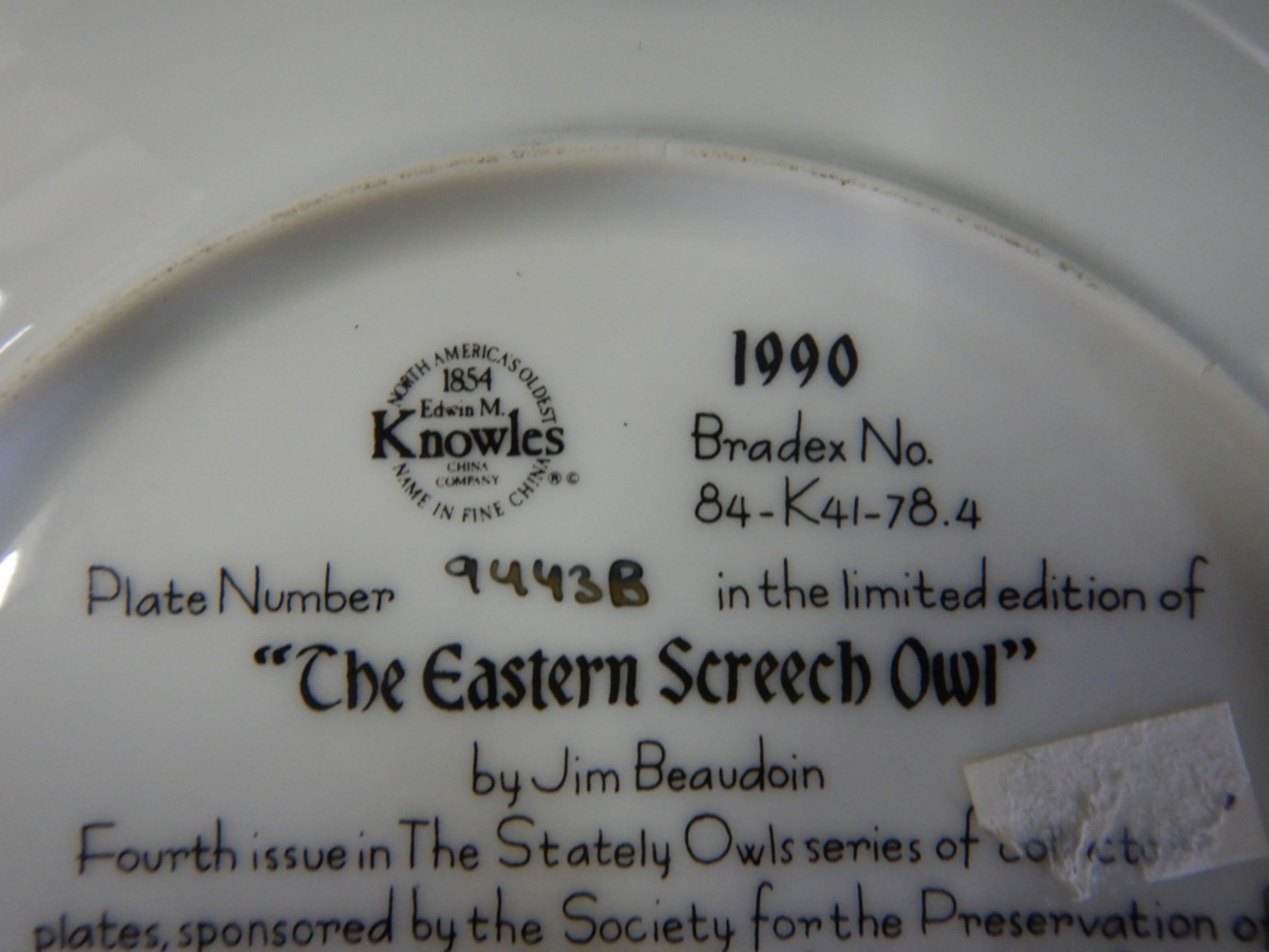 COLLECTOR PLATES BY JIM BEAUDOIN - SET OF 2 - OWLS #9443B - "THE EASTERN SCREECH OWL", #15359A - " - Image 5 of 9