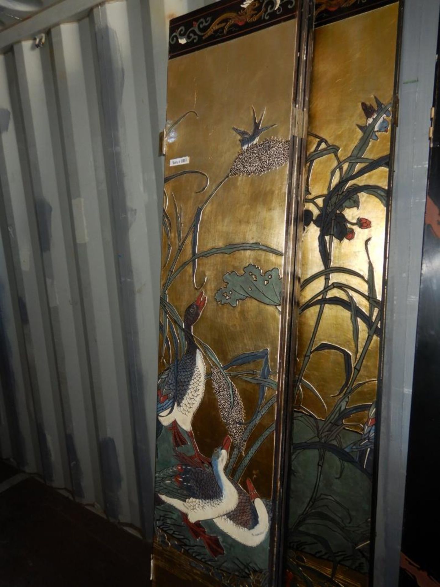 ANTIQUE CHINESE CARVED COROMANDEL LACQUER SCREEN - DAMAGED - Image 2 of 6