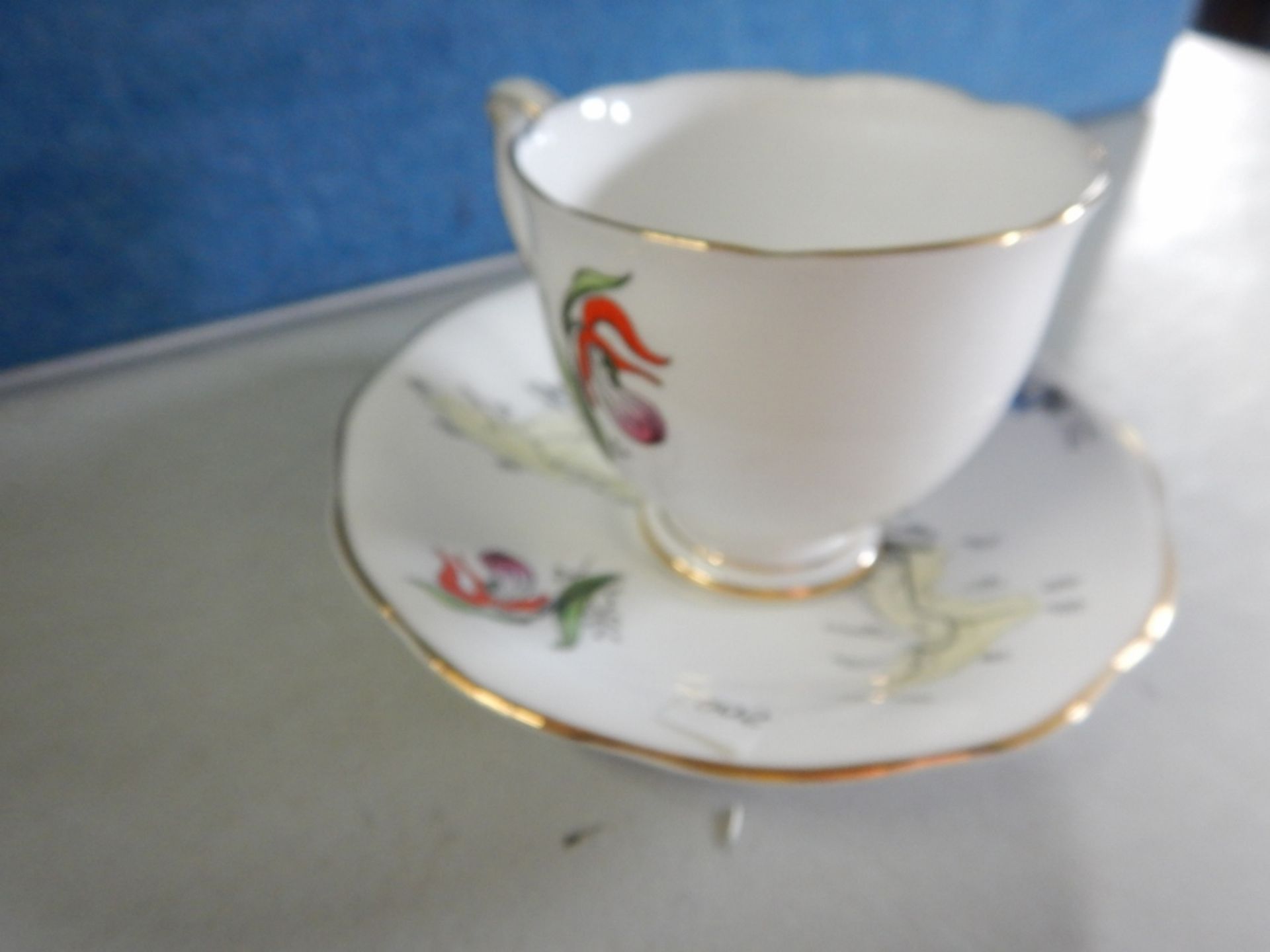 ANTIQUE TEACUPS & SAUCERS - MADE IN ENGLAND - LOT OF 3 - FINE BONE CHINA "PRINCE EDWARD ISLAND" - - Image 12 of 15