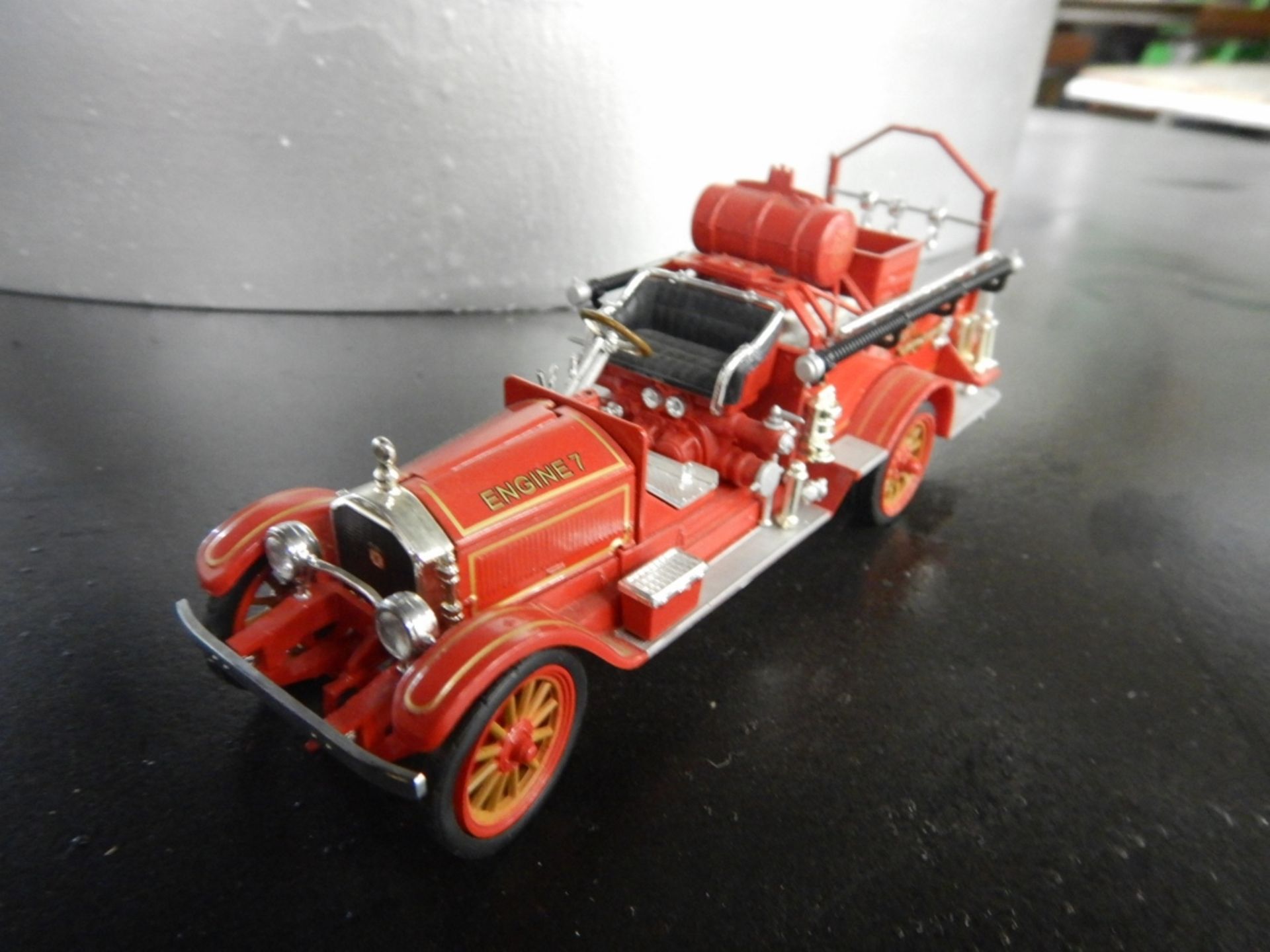 1921 AMERICAN LAFRANCE FIRE TRUCK - NATIONAL MOTOR MUSEUM W/CERTIFICATE - Image 4 of 7