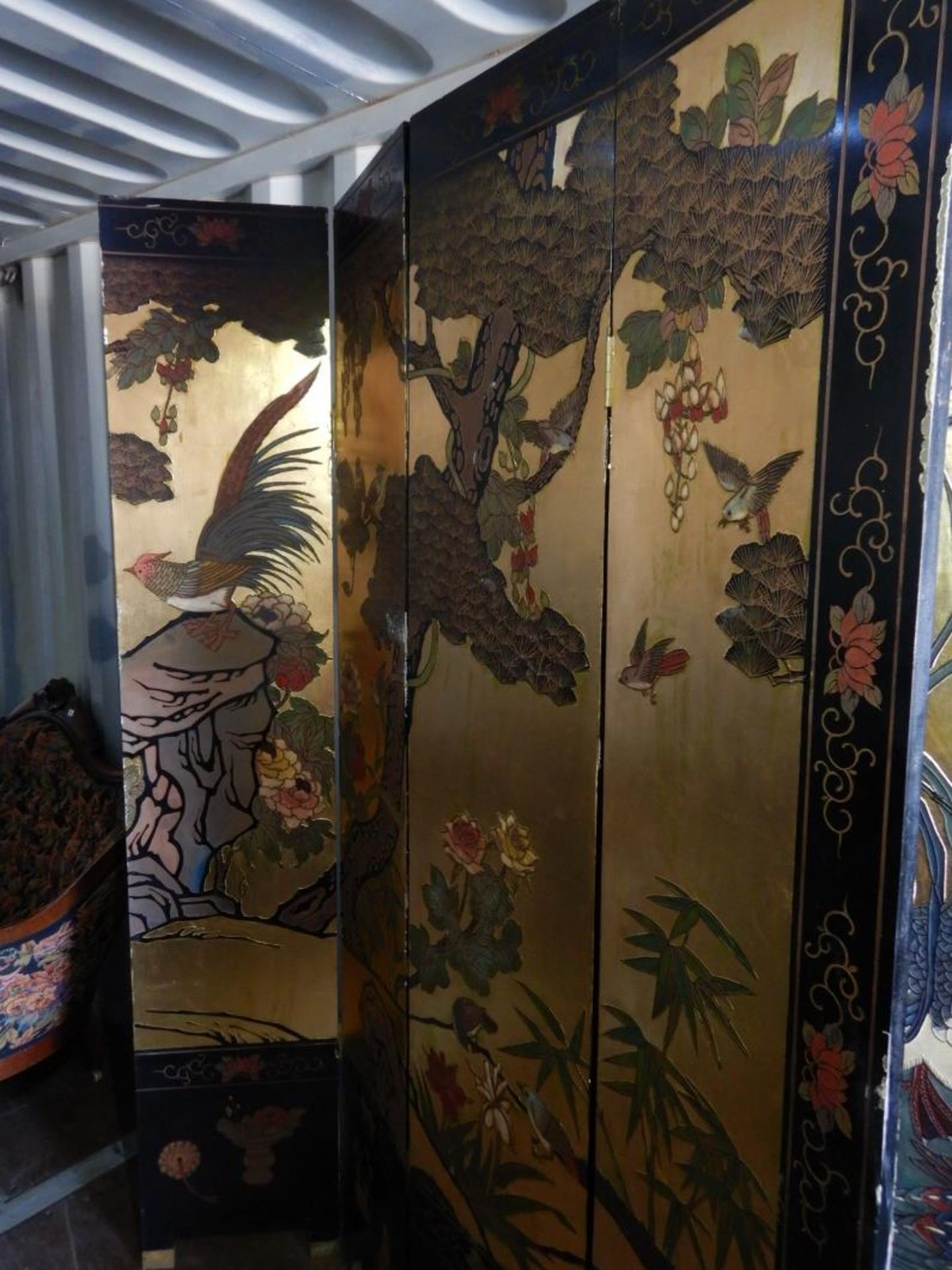 ANTIQUE CHINESE CARVED COROMANDEL LACQUER SCREEN - DAMAGED