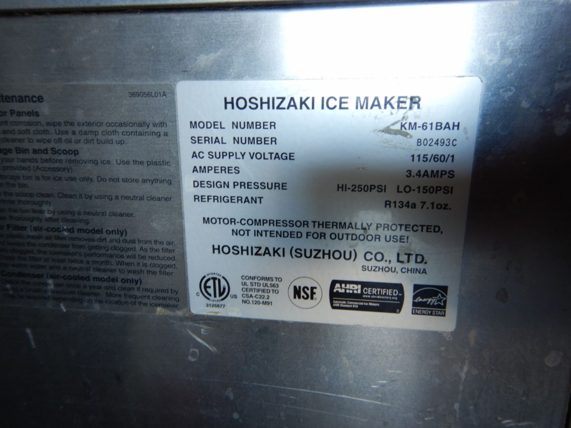 HOSHIZAKI ICE MAKER - KM-61BAH SELF CONTAINED CUBER, S/N B02493C, 71LB/DAY - Image 10 of 11
