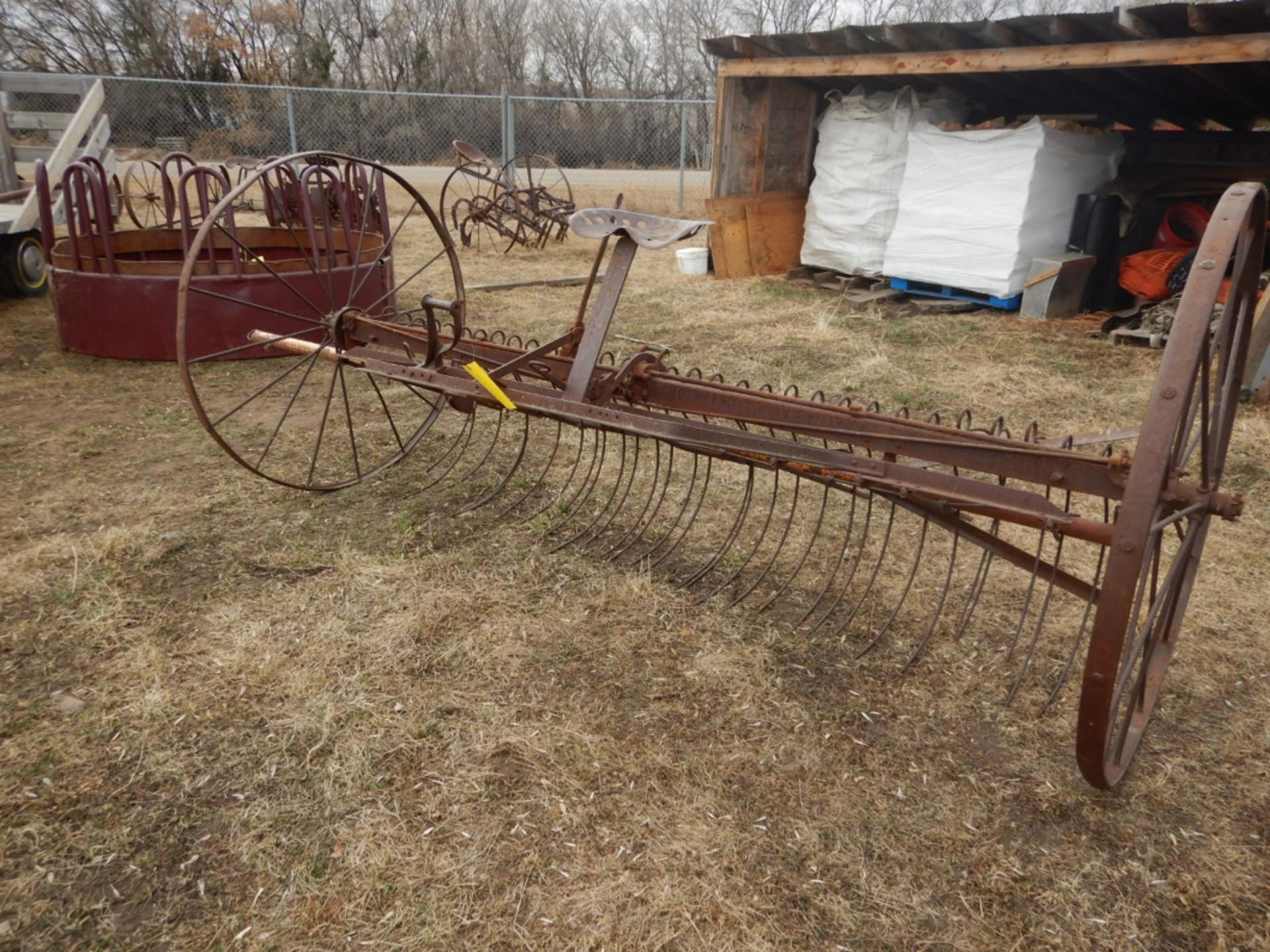 McCORMICK 12 FT HORSE DRAWN HAY DUMP RAKE W/STEEL POLE