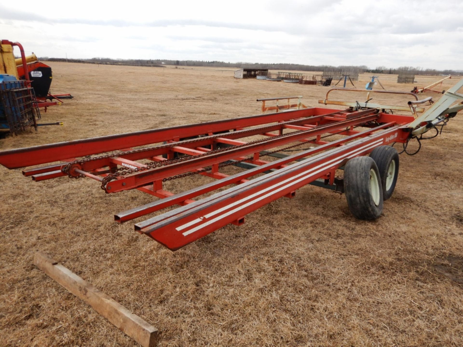 MORRIS HAY HIKER 881 8-ROUND BALE PICKER TRAILER W/HYD. ARM S/N 1874 - Image 3 of 5