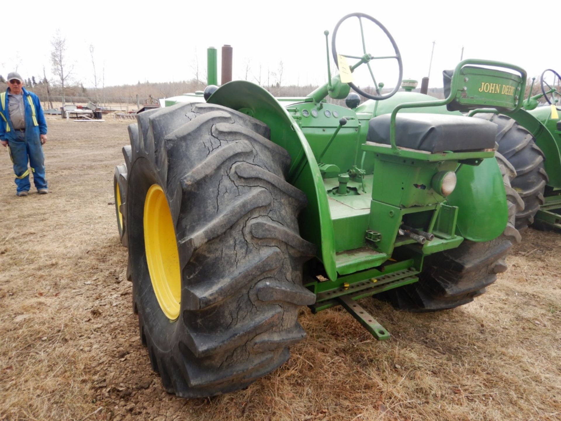 JOHN DEERE R DIESEL TRACTOR W/ HYDRAULICS, S/N 16661 - RESTORED - Image 3 of 6