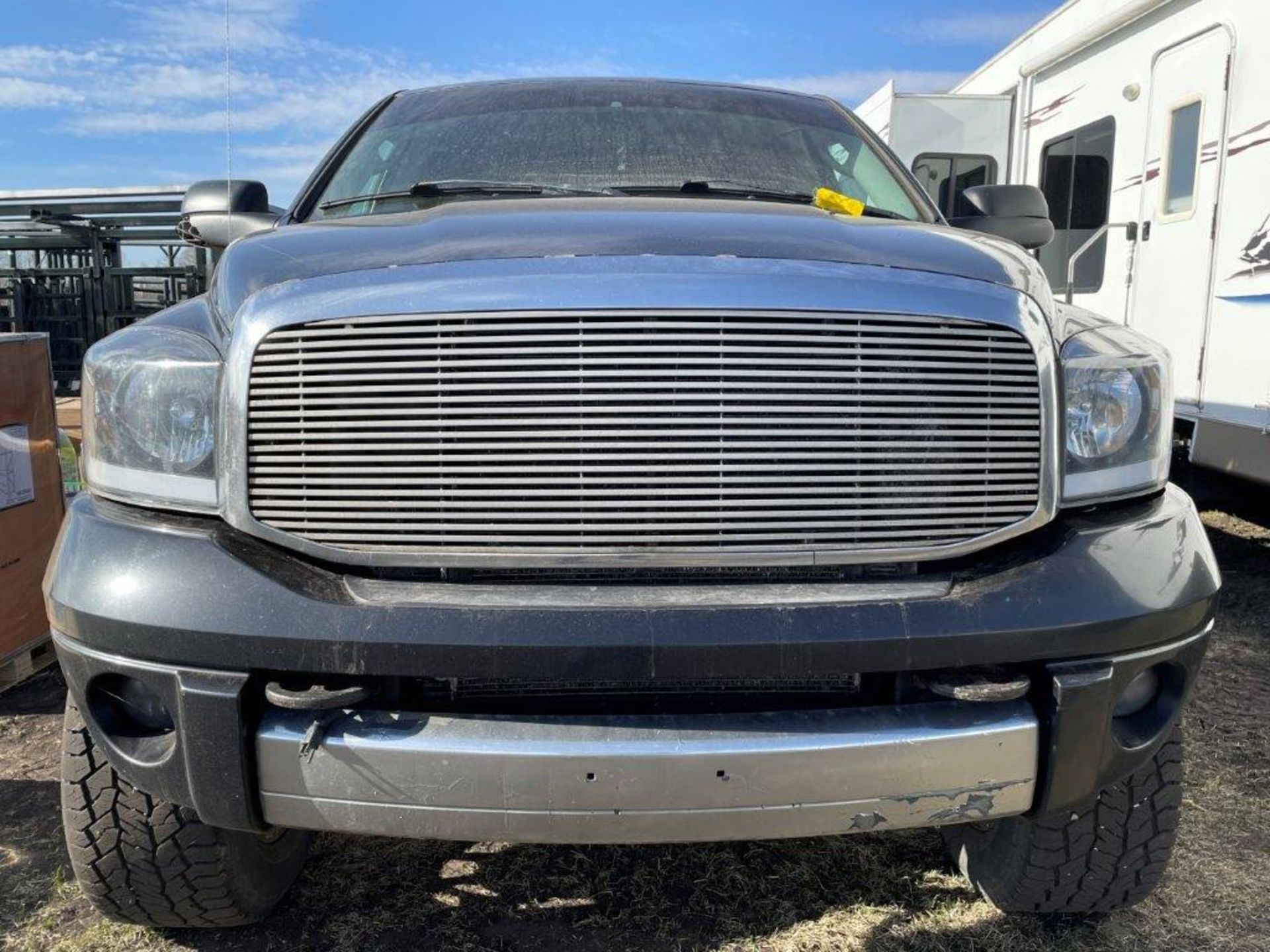 2008 DODGE RAM 2500 CUMMINS 6.7L TURBO DEISEL MEGA CAB, NEW FRONT END, RECENT TRANSMISSION - Image 8 of 14