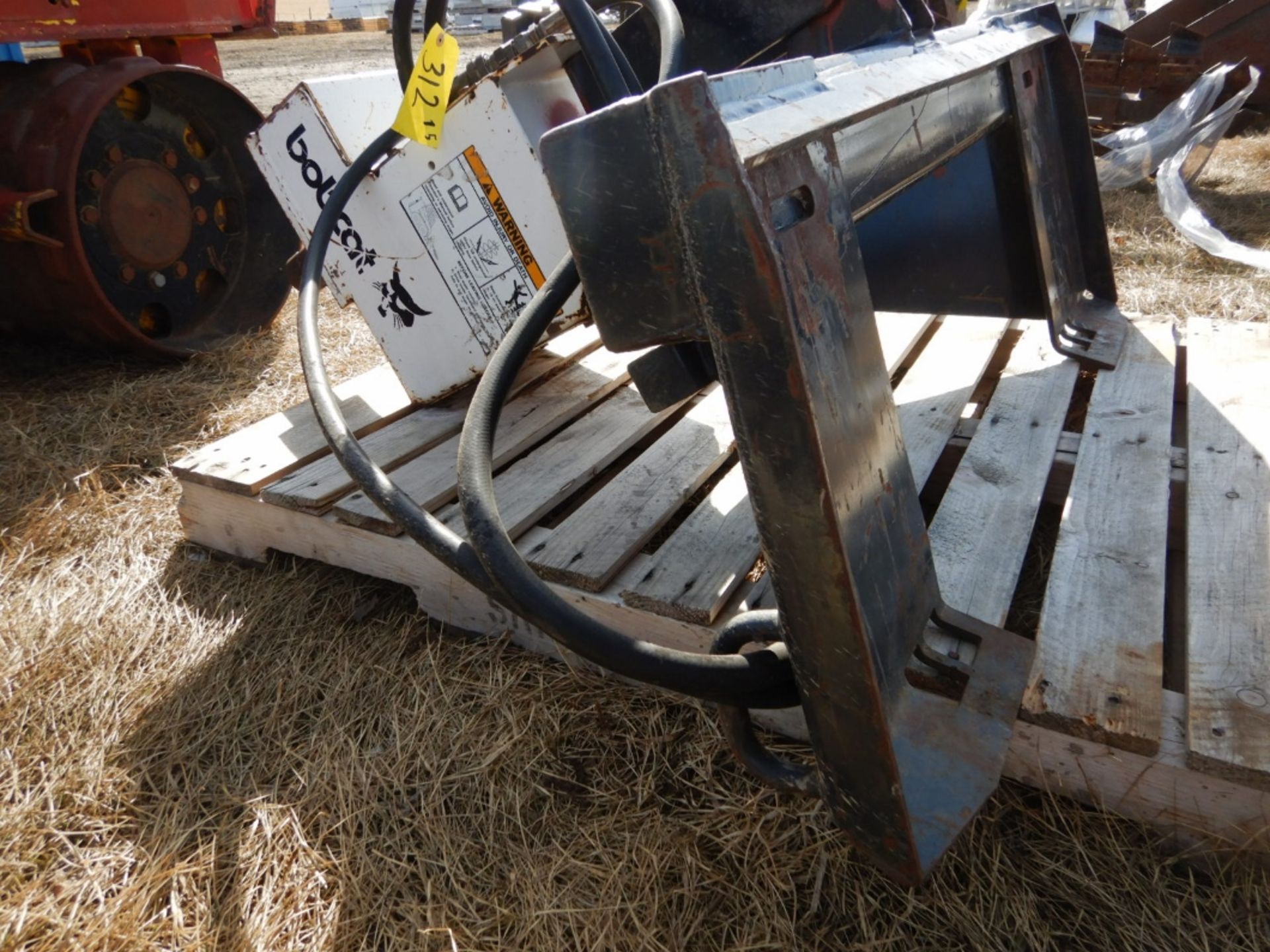 BOBCAT SKIDSTEER AUGER HYDRAULIC HEAD ATTACHMENT W/ W9 9IN, 12IN AUGERS AND EXTENSION - Image 2 of 6