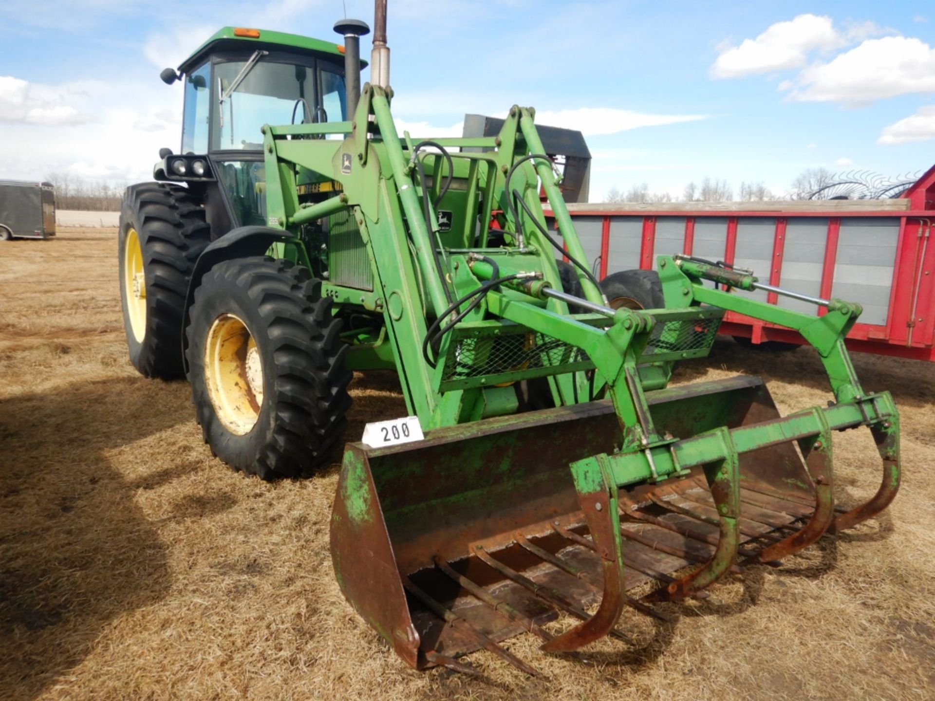 JOHN DEERE 4250 FRONT WHEEL ASSIST TRACTOR W/ JOHN DEERE 265 FRONT END LOADER & GRAPPLE W/ 20.8X38