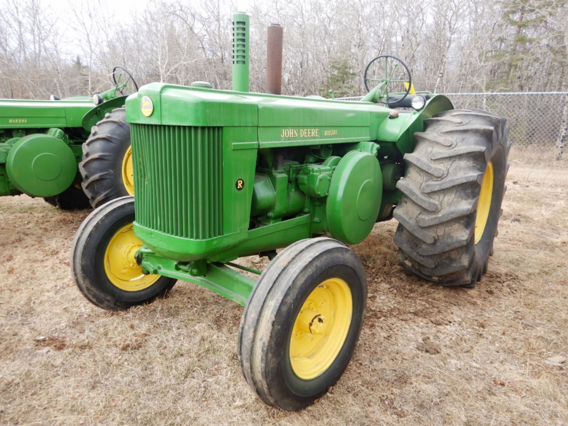 JOHN DEERE R DIESEL TRACTOR W/ HYDRAULICS, S/N 16661 - RESTORED - Image 2 of 6