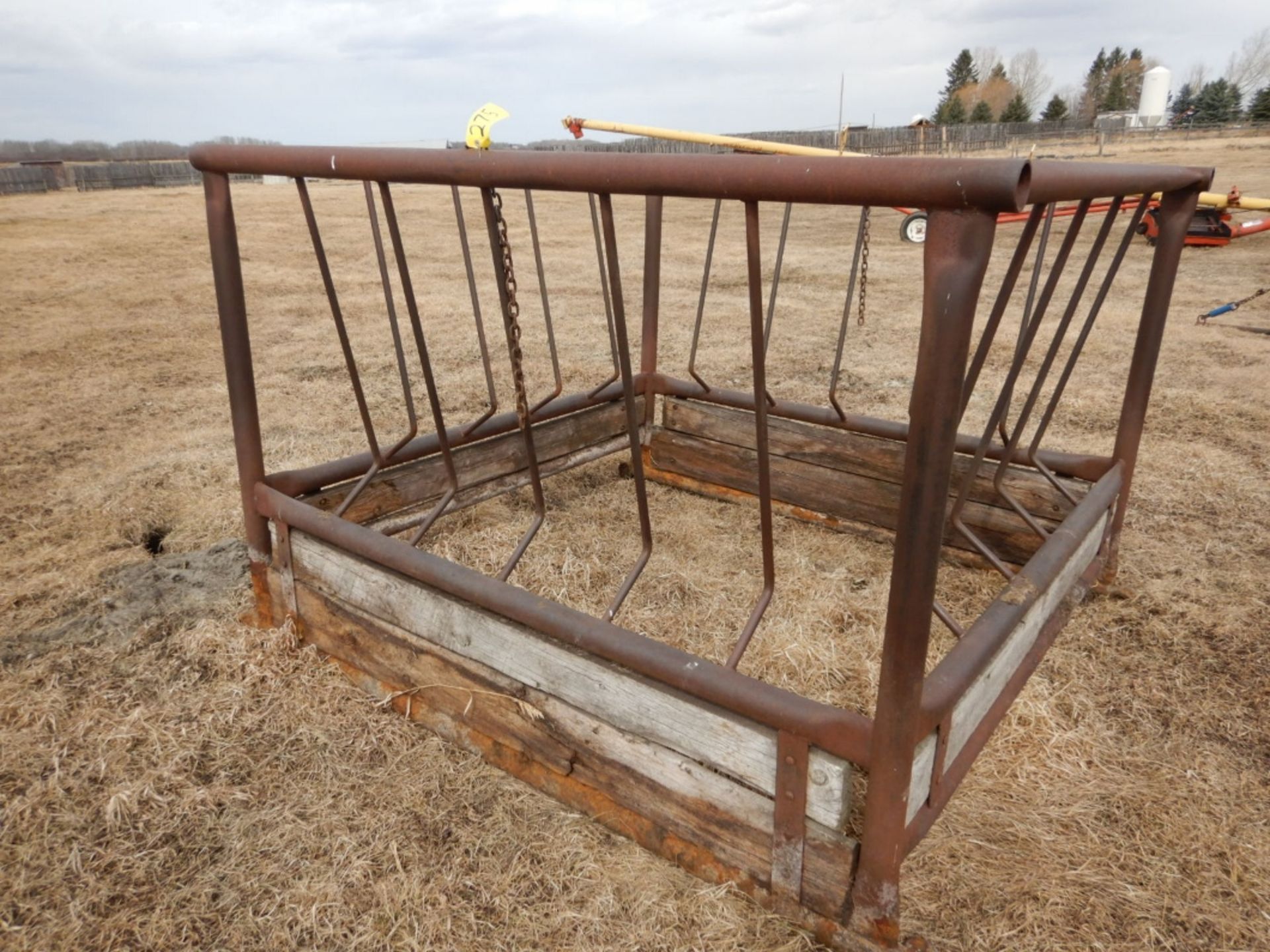 PIPE FRAME SINGLE ROUND BALE FEEDER